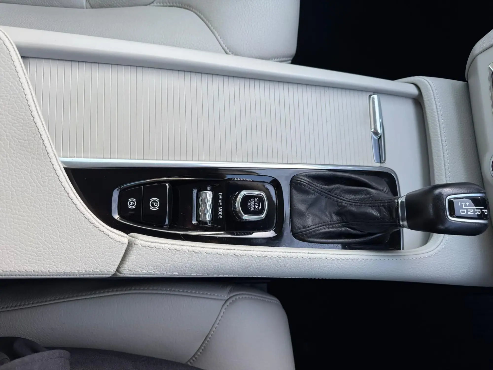 Volvo S90 Image 15