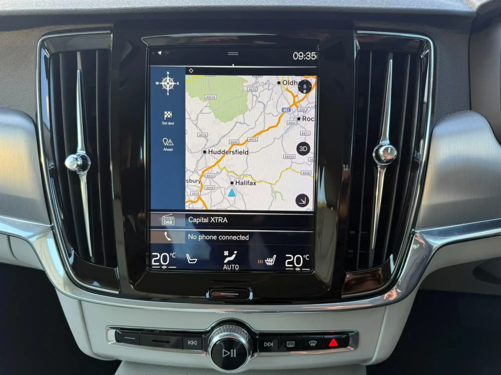 Volvo S90 Image 25