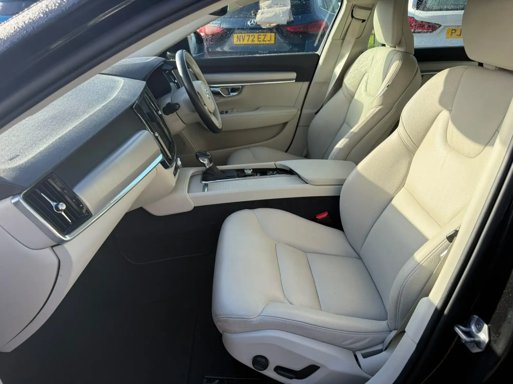 Volvo S90 Image 33