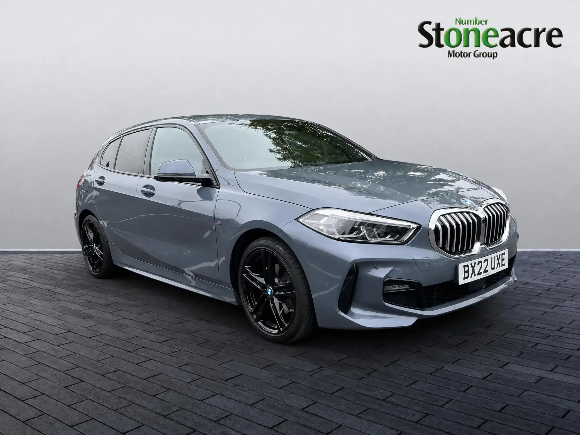 BMW 1 Series Image 1