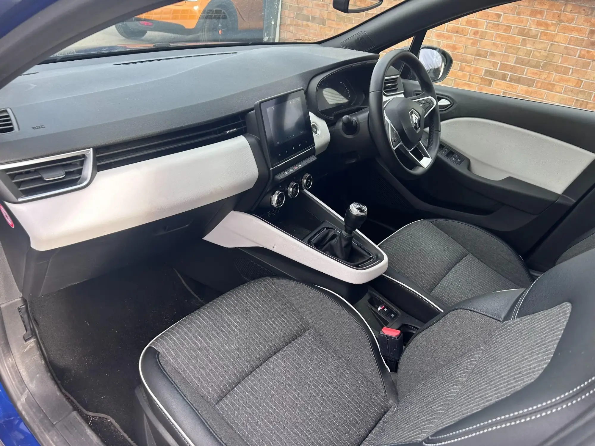 Renault Clio Image 15 Renault Clio Image 15