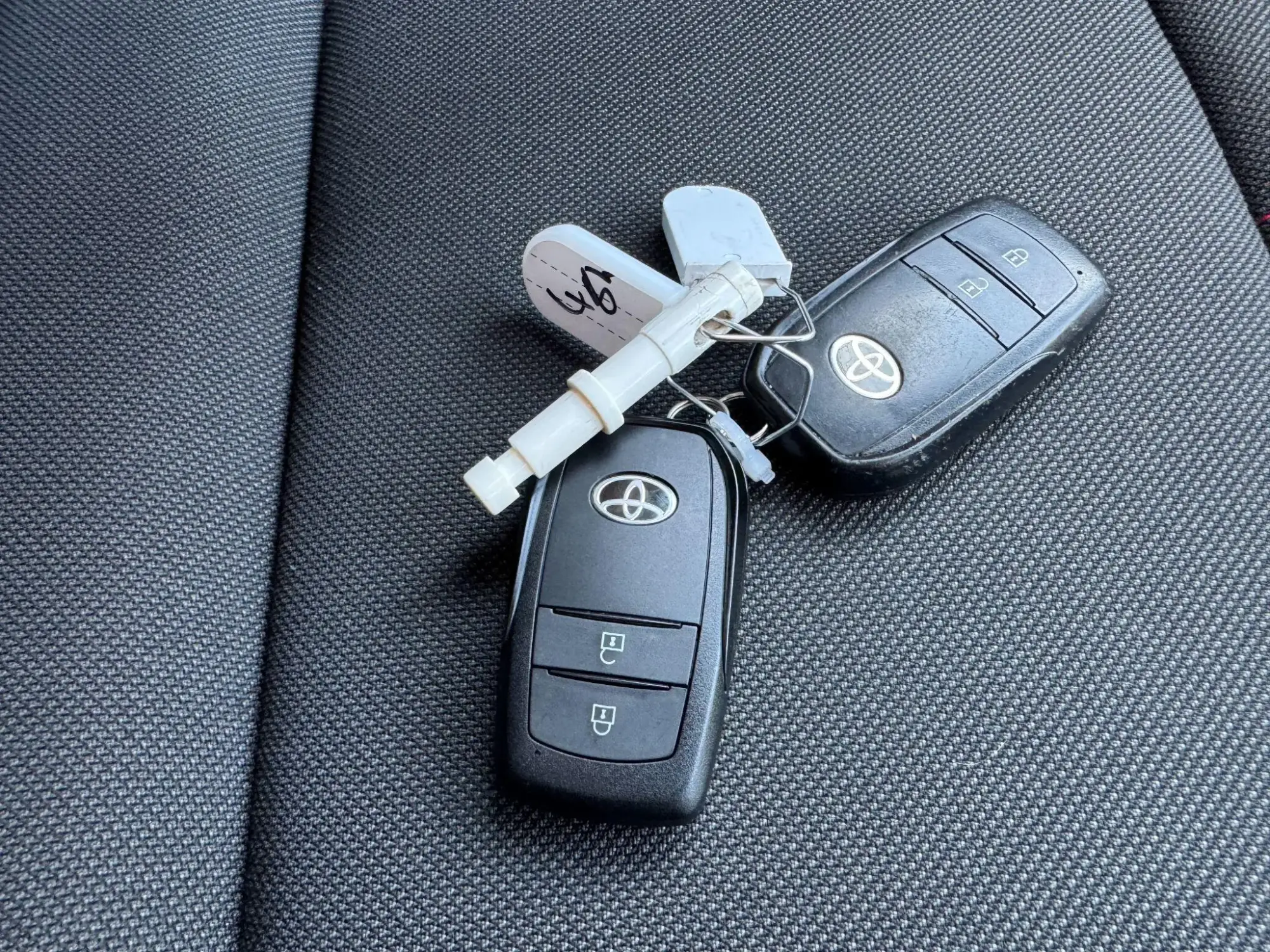 Toyota Yaris Hybrid Image 18 Toyota Yaris Hybrid Image 18