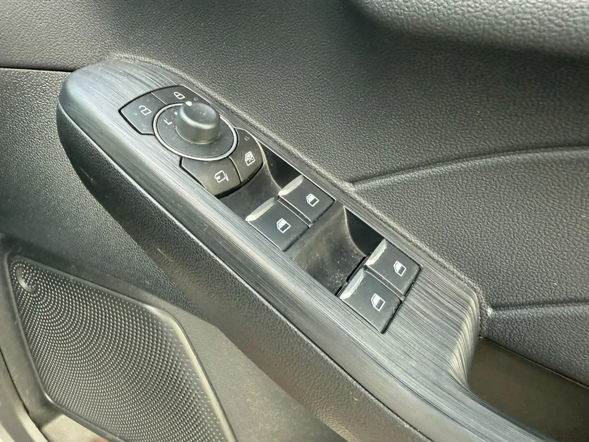 Ford Kuga Plug-In Hybrid Image 18 Ford Kuga Plug-In Hybrid Image 18