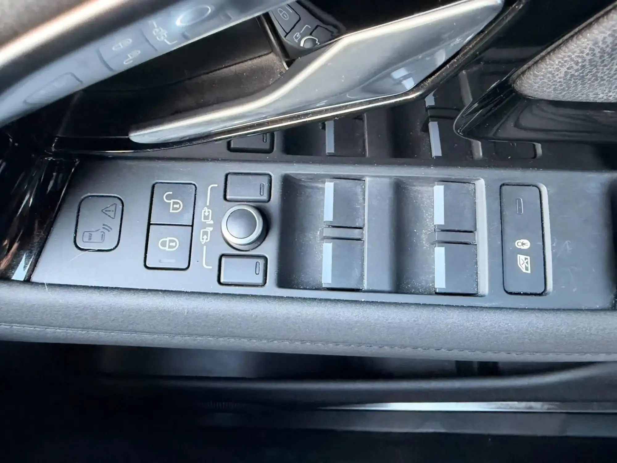 Land Rover Range Rover Evoque Image 17 Land Rover Range Rover Evoque Image 17