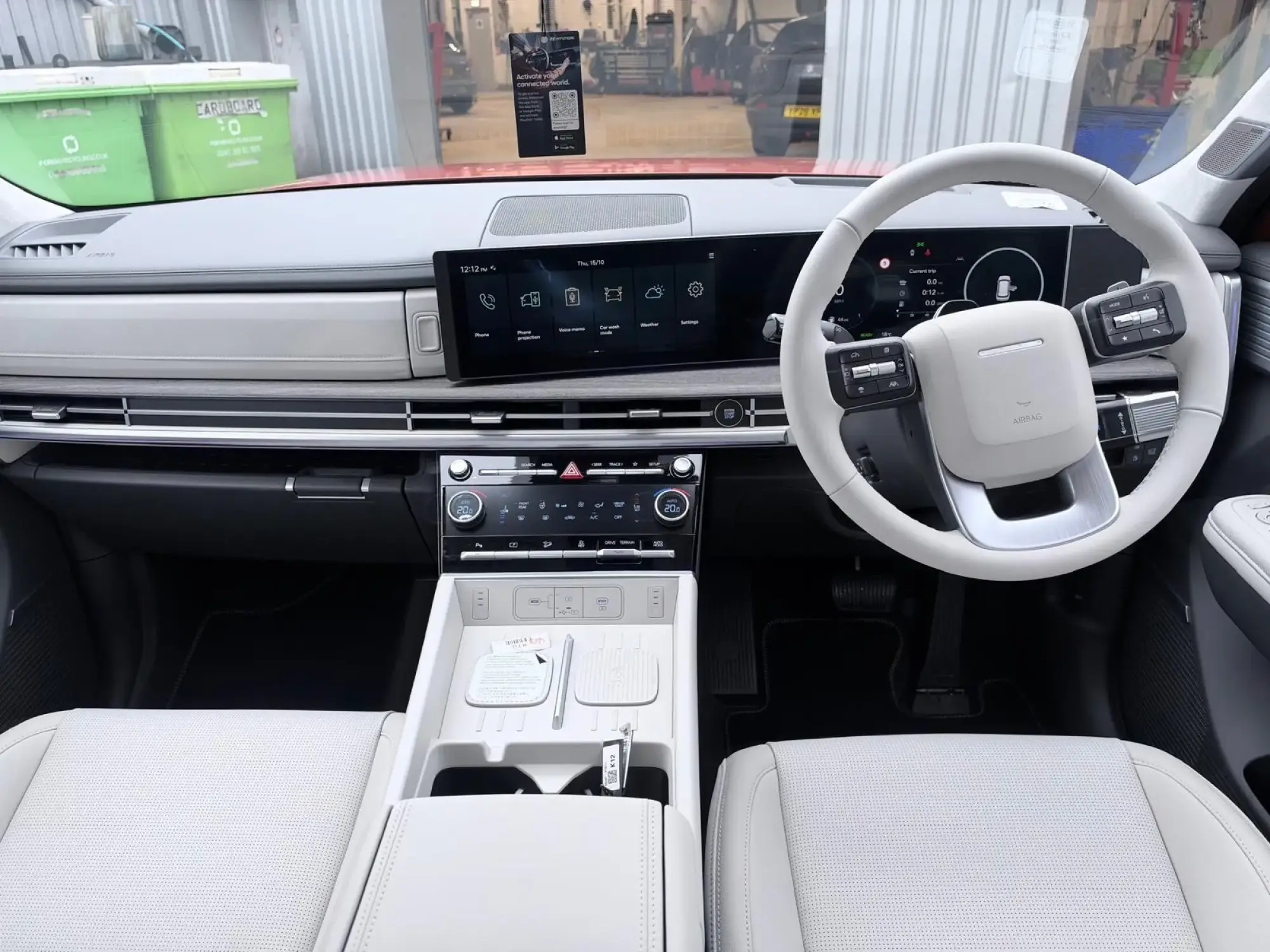 Hyundai SANTA FE Plug-in Hybrid Image 9