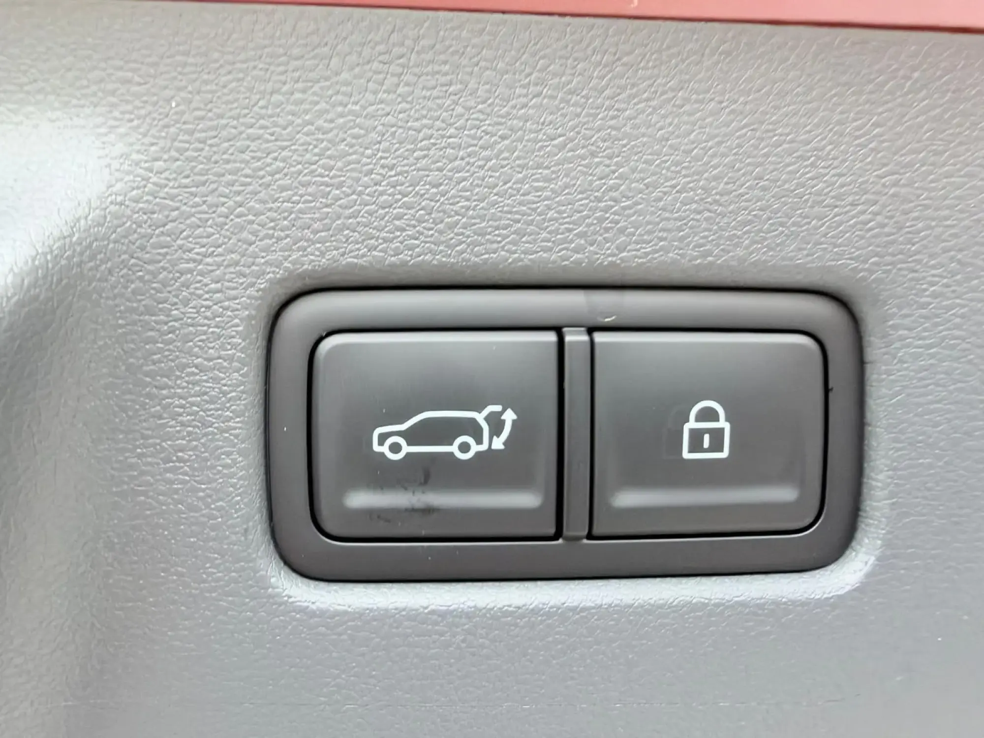 Hyundai SANTA FE Plug-in Hybrid Image 14