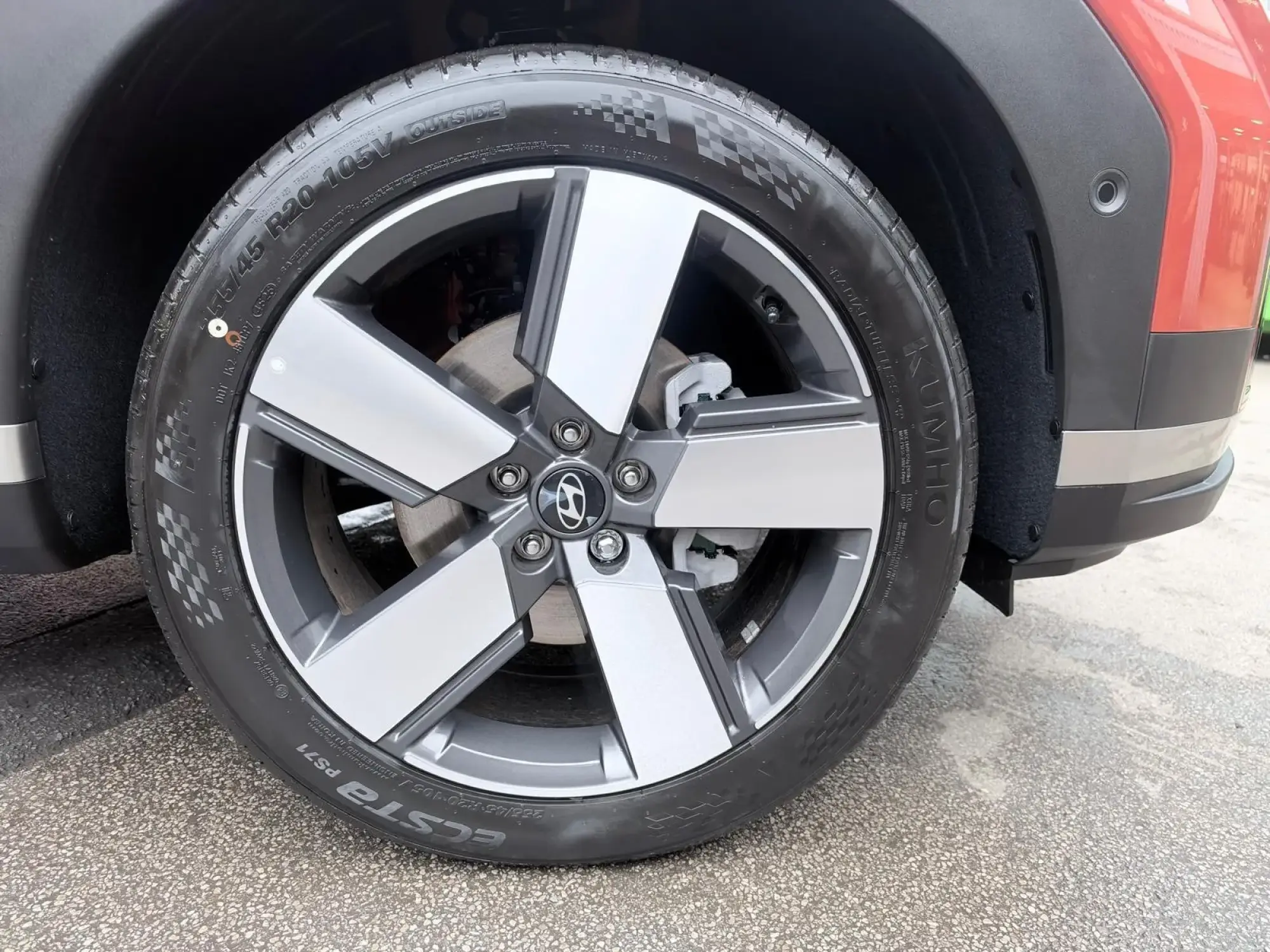 Hyundai SANTA FE Plug-in Hybrid Image 19