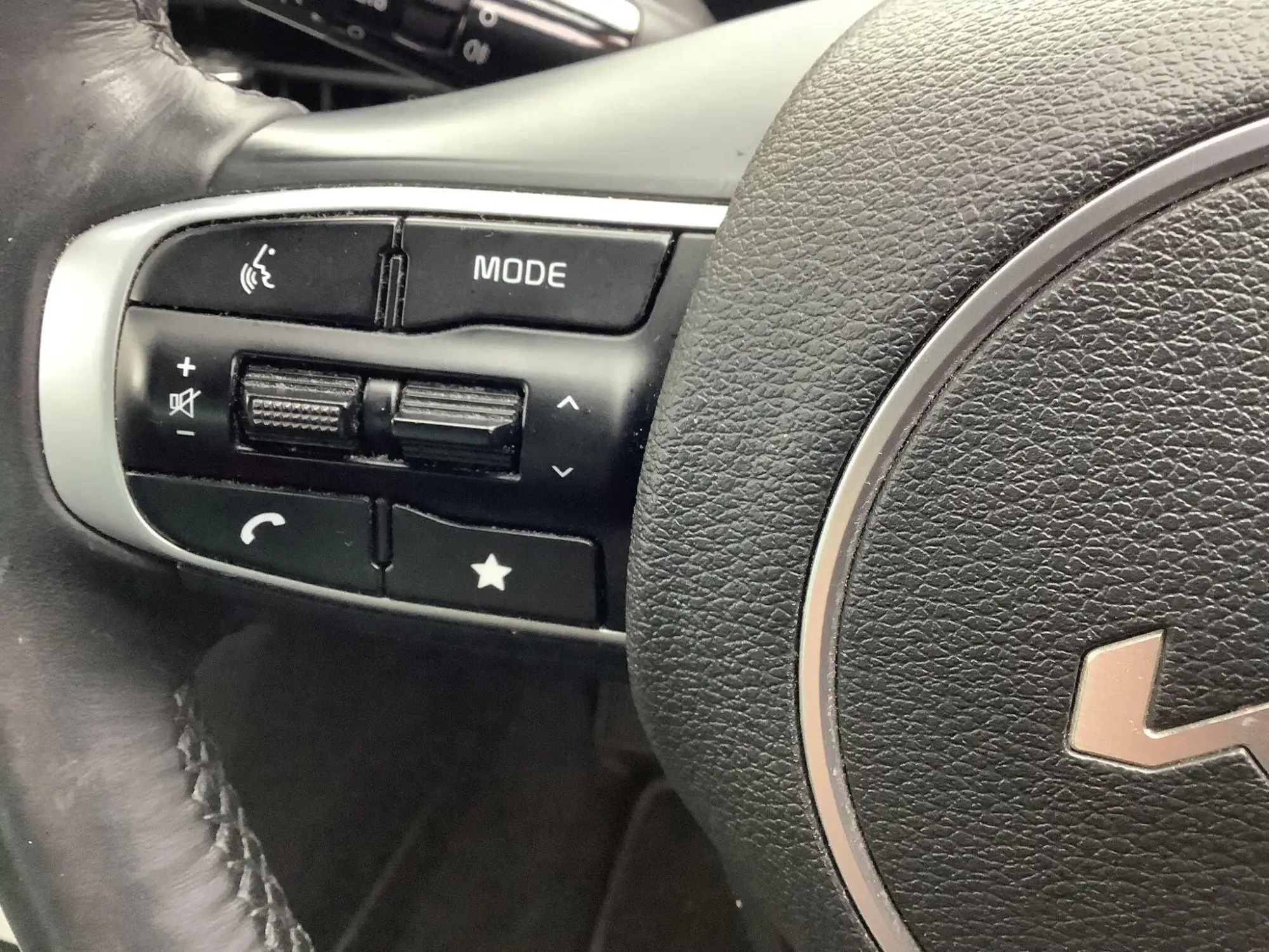 Kia Sportage Image 12