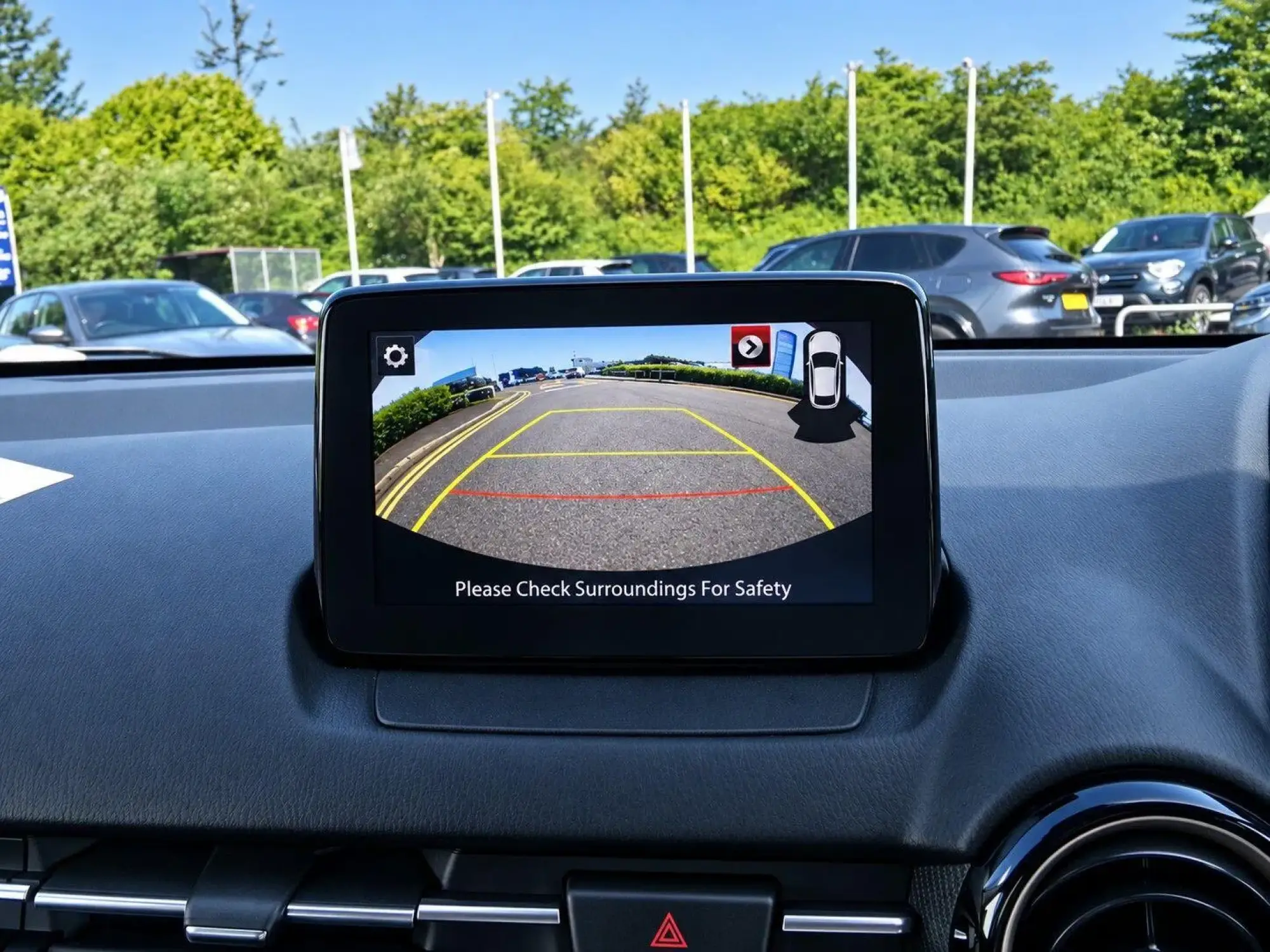 Mazda2 Image 2