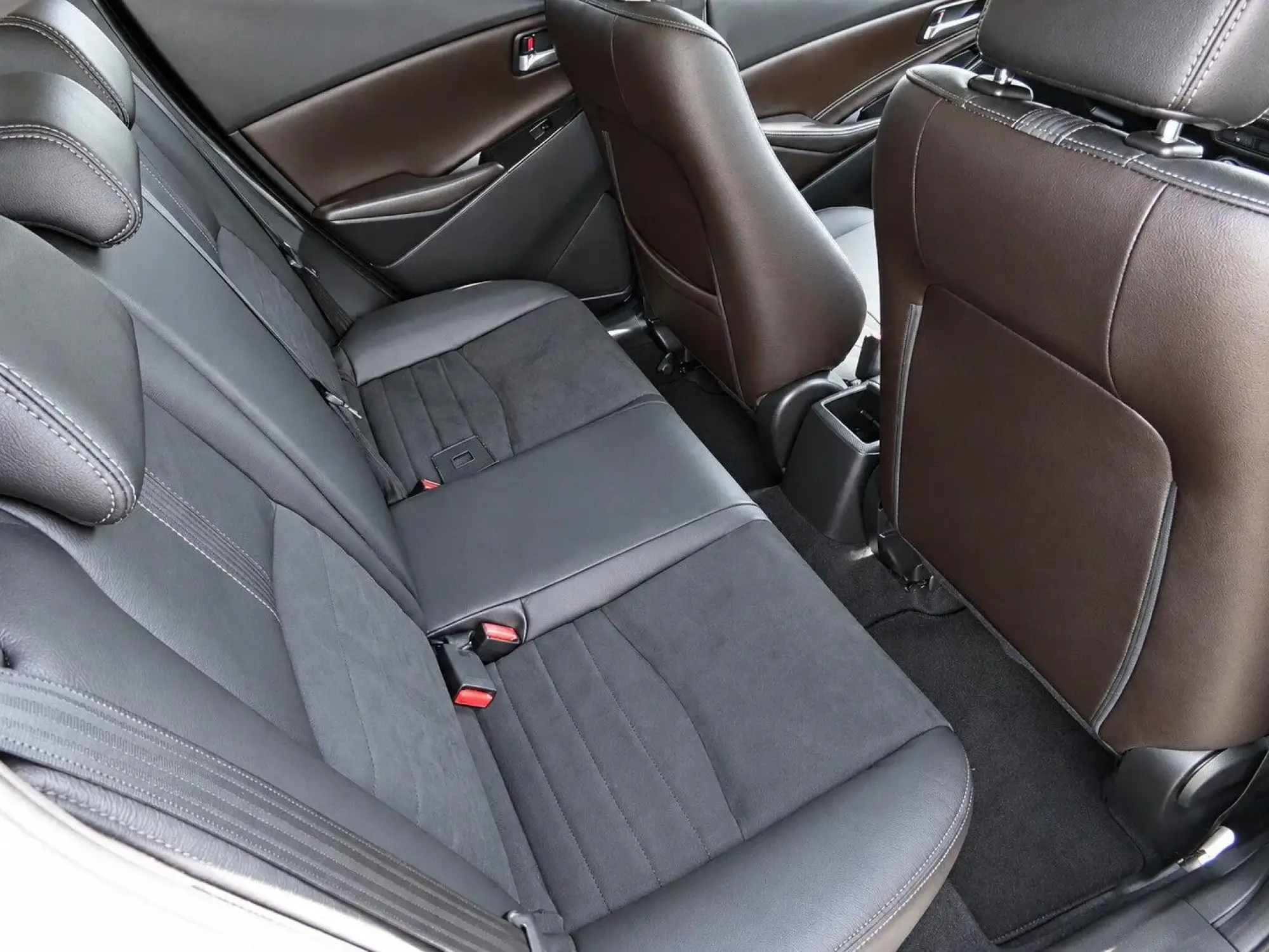 Mazda2 Image 17
