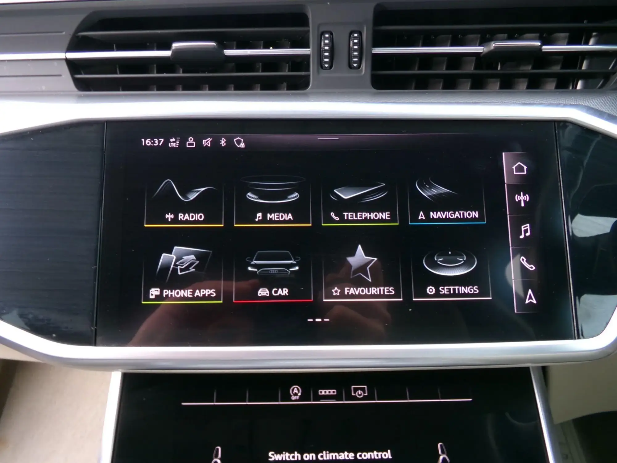 Audi A6 Saloon Image 19 Audi A6 Saloon Image 19