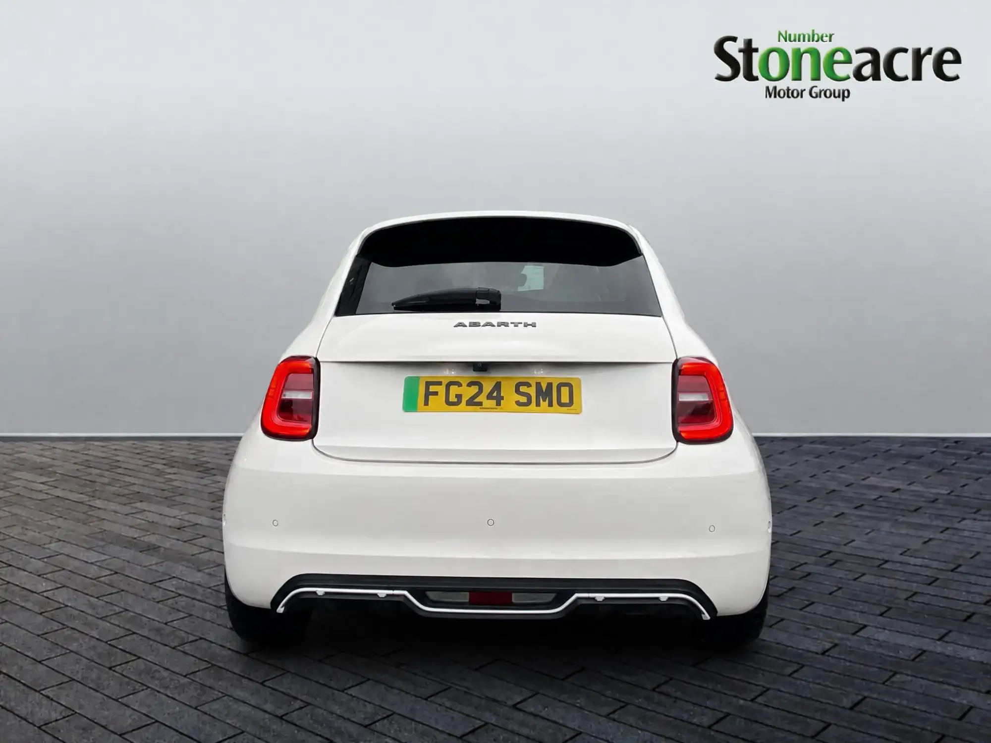 Abarth 500e Image 6