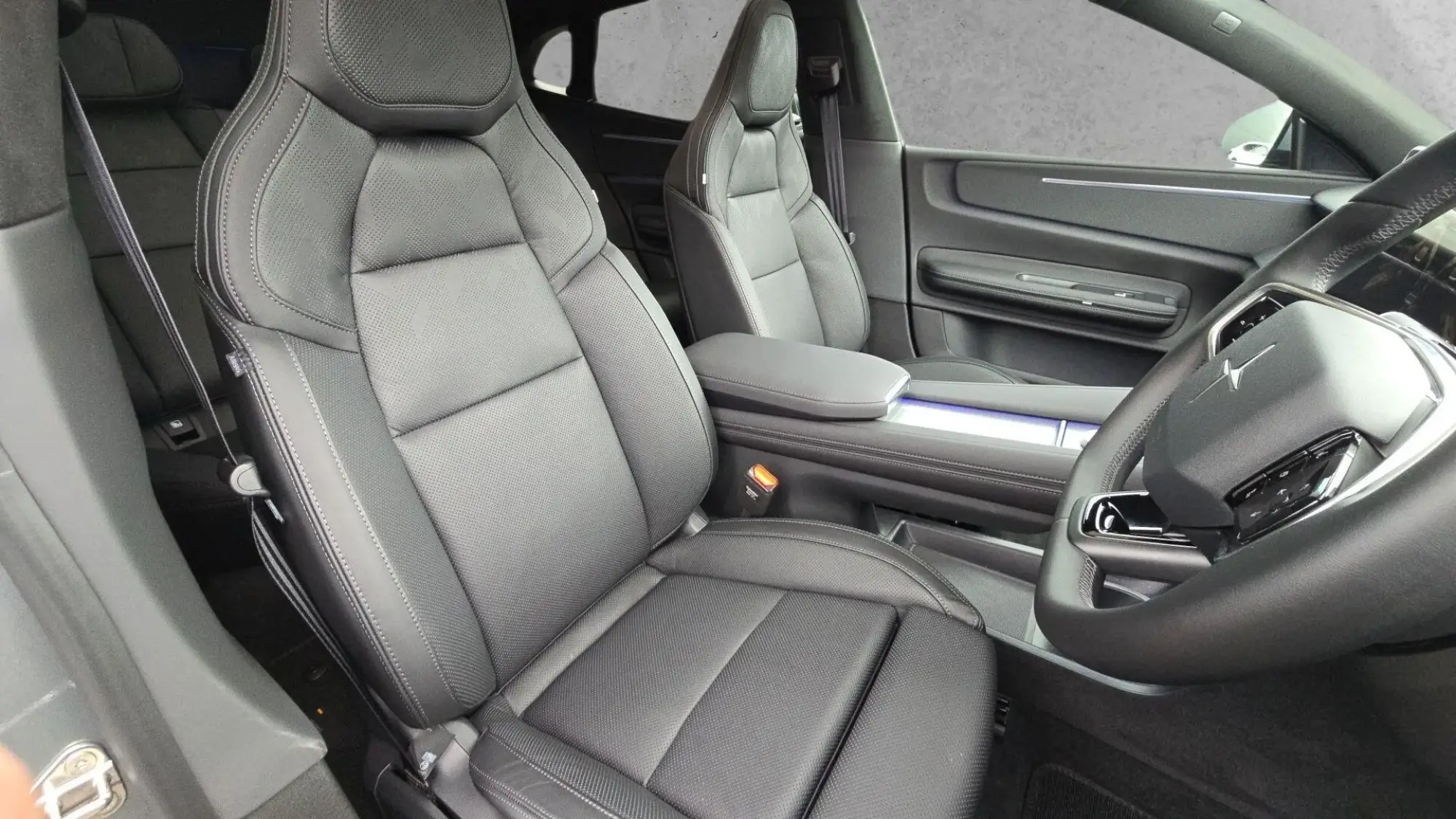 Polestar 4 Coupe Image 19 Polestar 4 Coupe Image 19