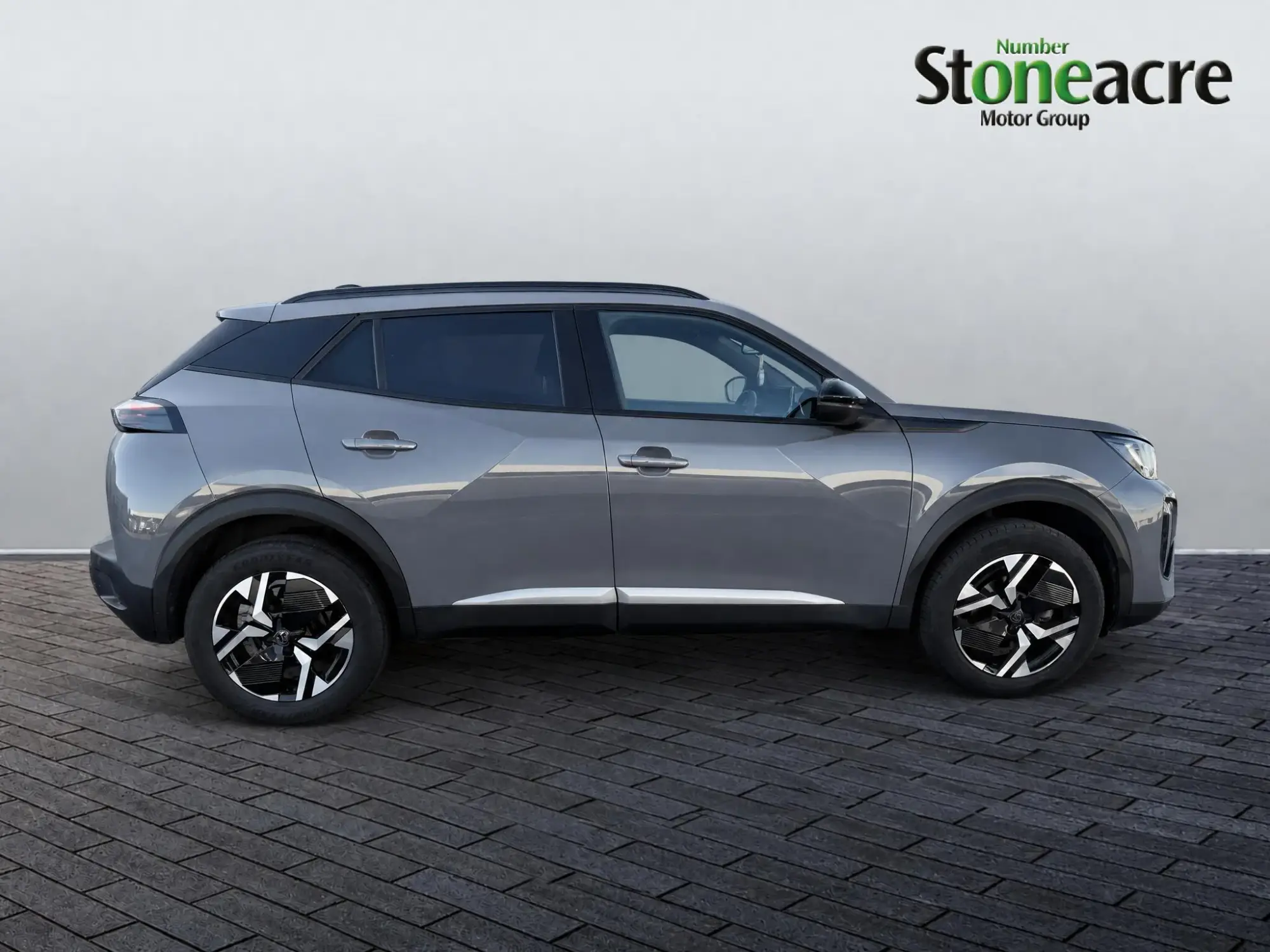 Peugeot 2008 Image 2
