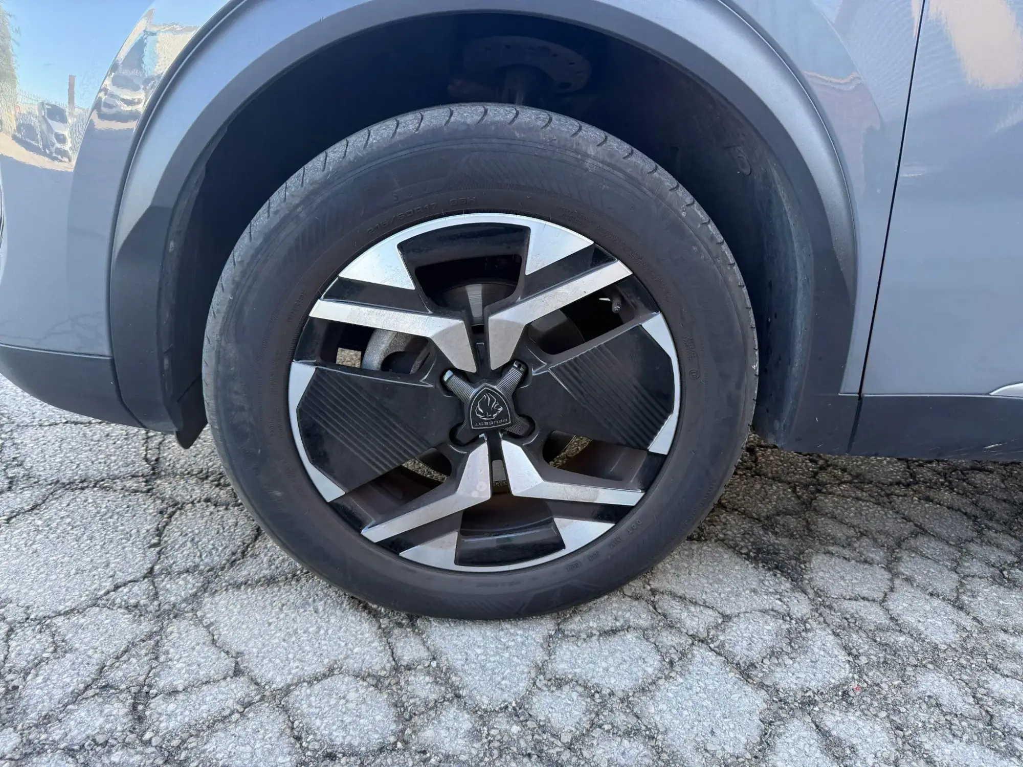 Peugeot 2008 Image 11