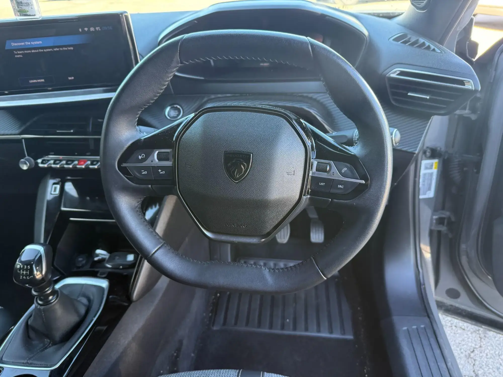 Peugeot 2008 Image 21