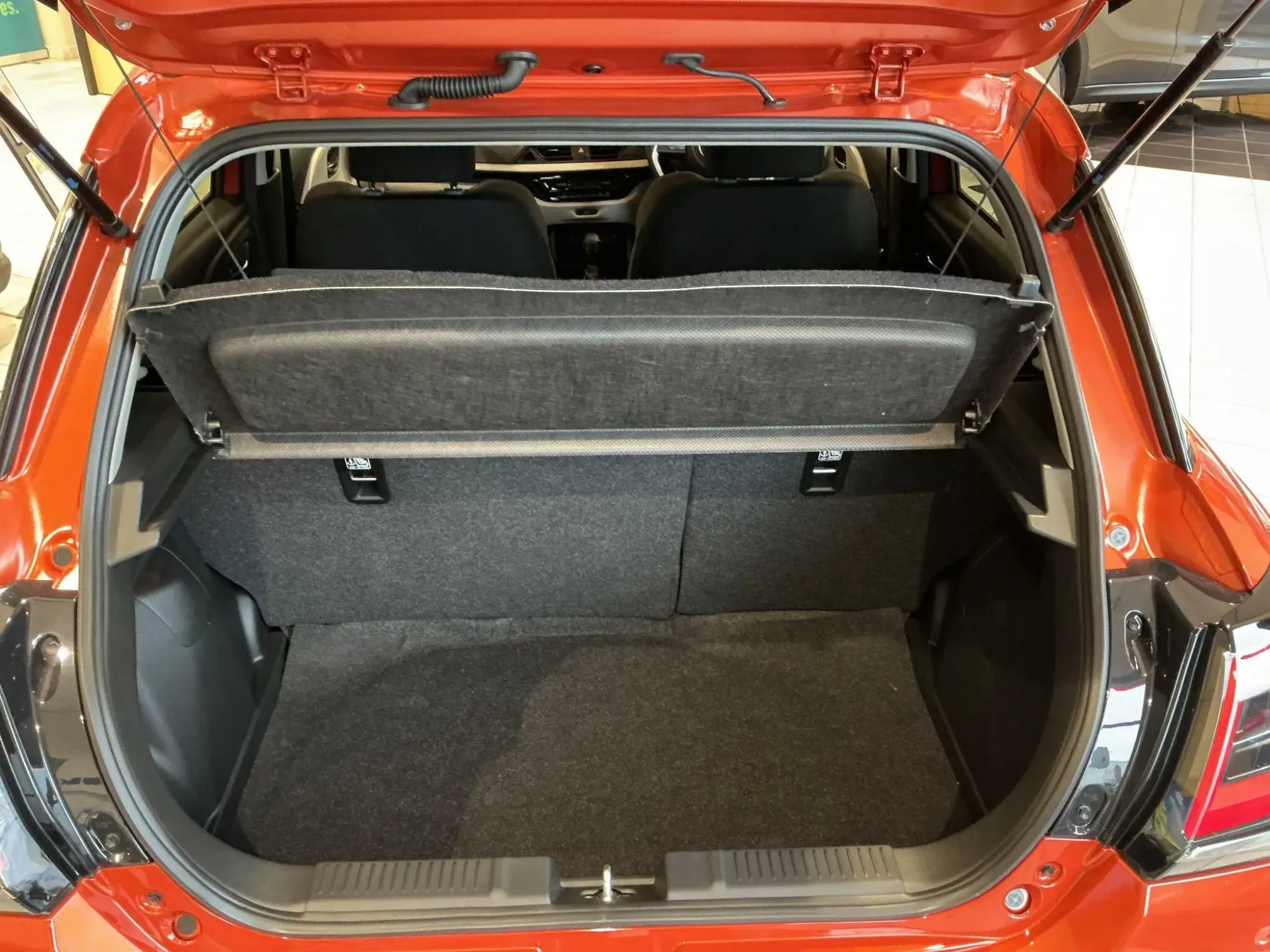 Suzuki Swift Image 14 Suzuki Swift Image 14