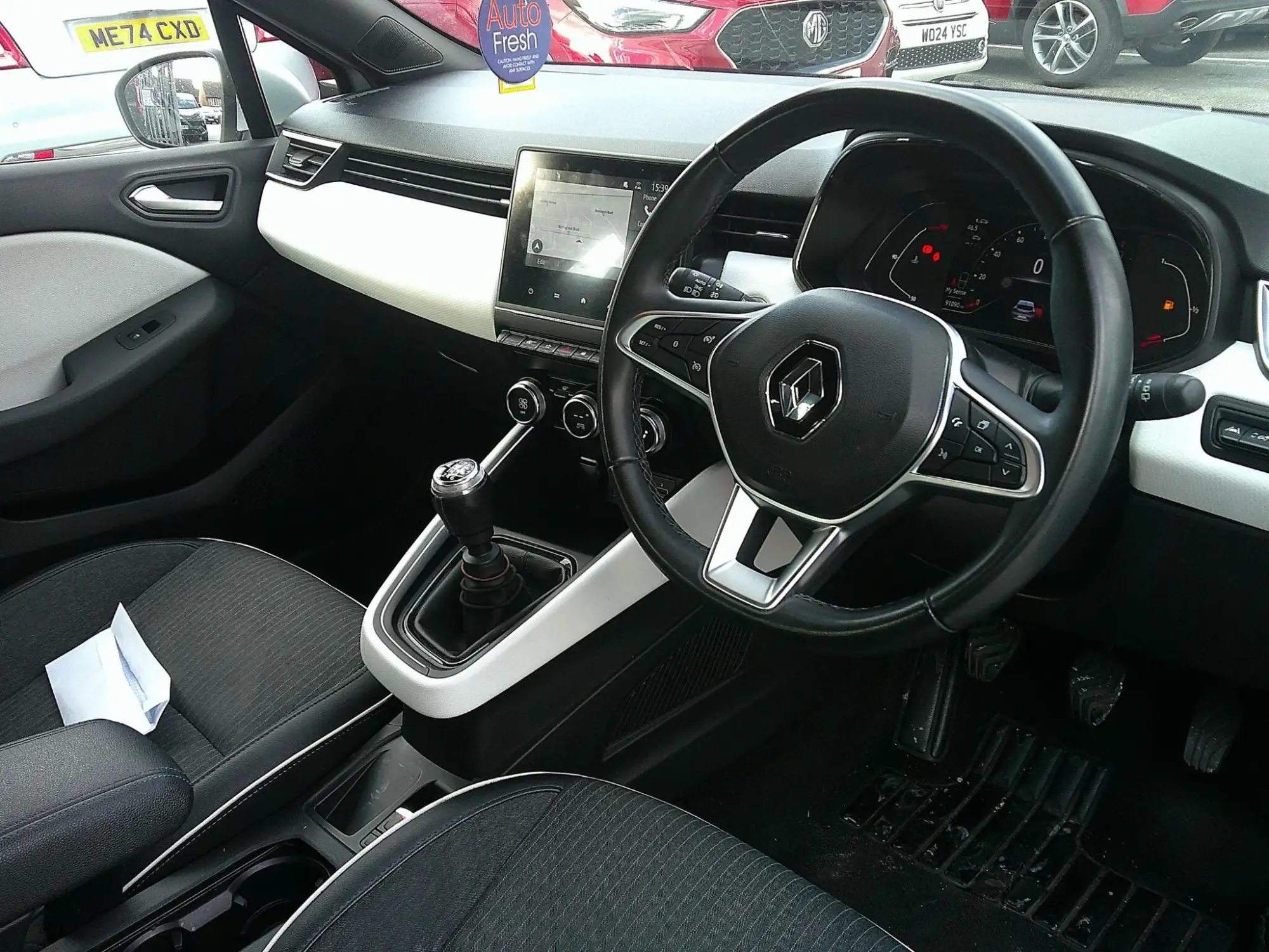 Renault Clio Image 11