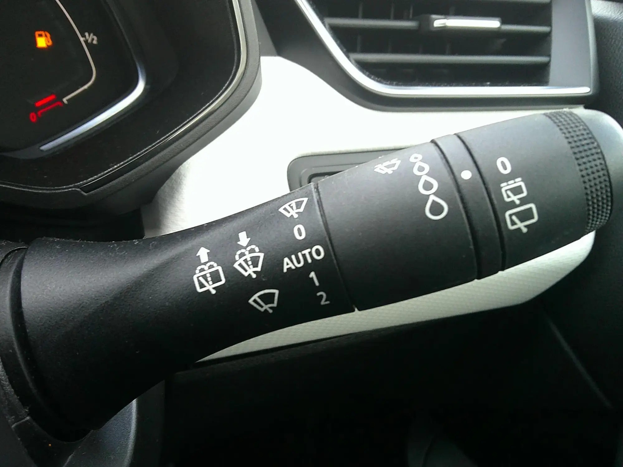 Renault Clio Image 22