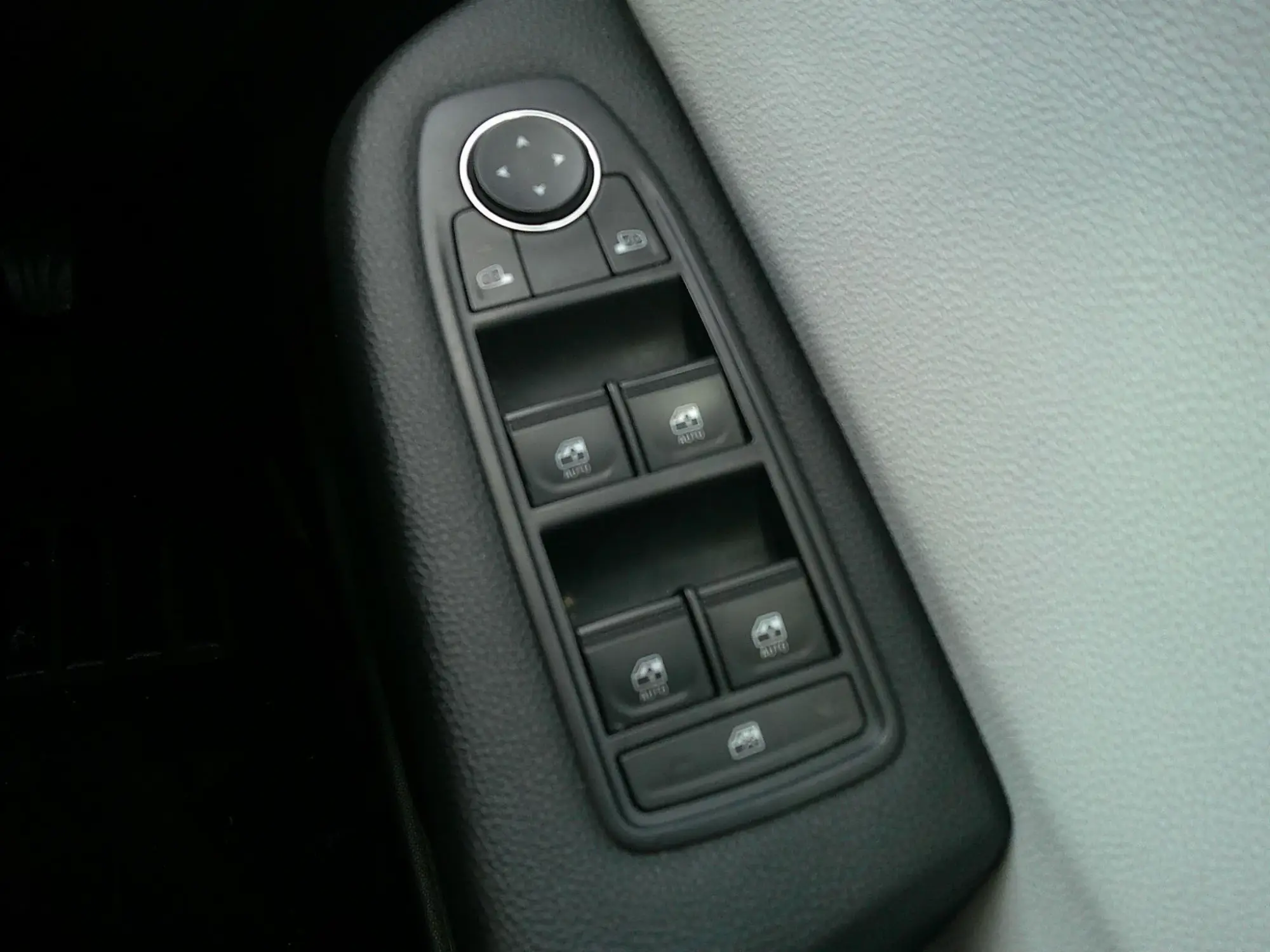 Renault Clio Image 24