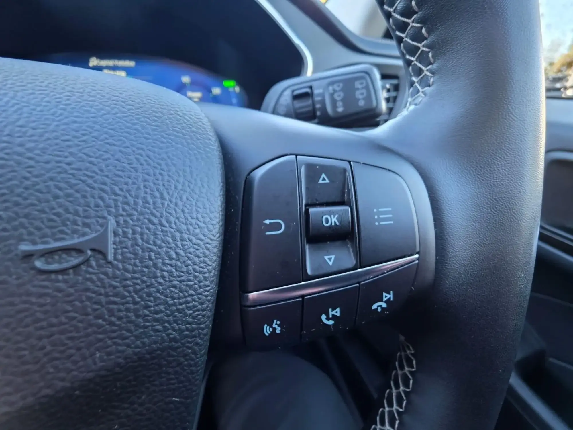 Ford Kuga Hybrid Image 17 Ford Kuga Hybrid Image 17