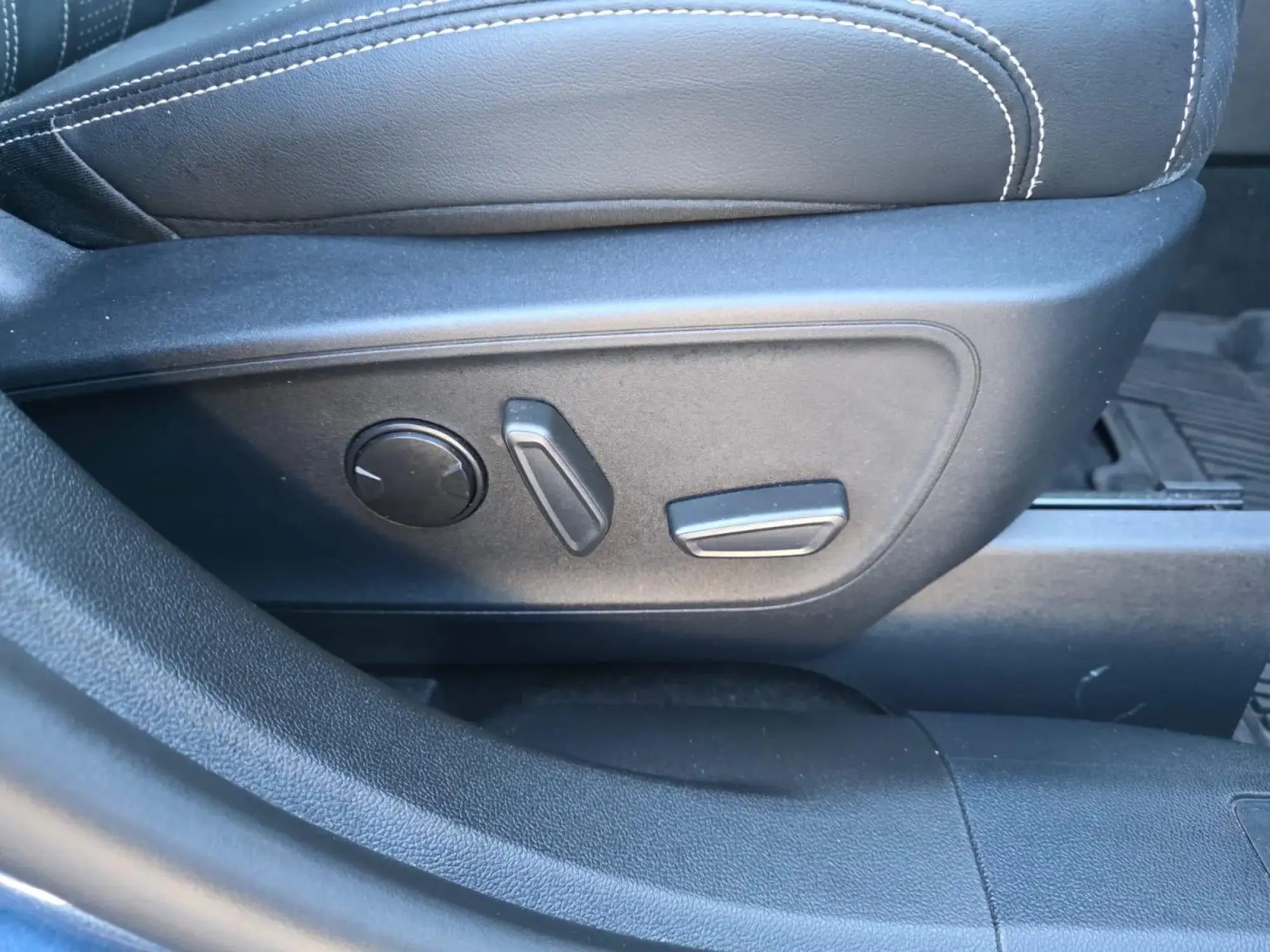 Ford Kuga Hybrid Image 19 Ford Kuga Hybrid Image 19