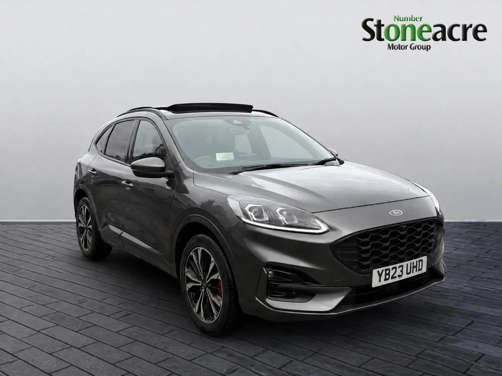 Ford Kuga Plug-In Hybrid Image 1 Ford Kuga Plug-In Hybrid Image 1