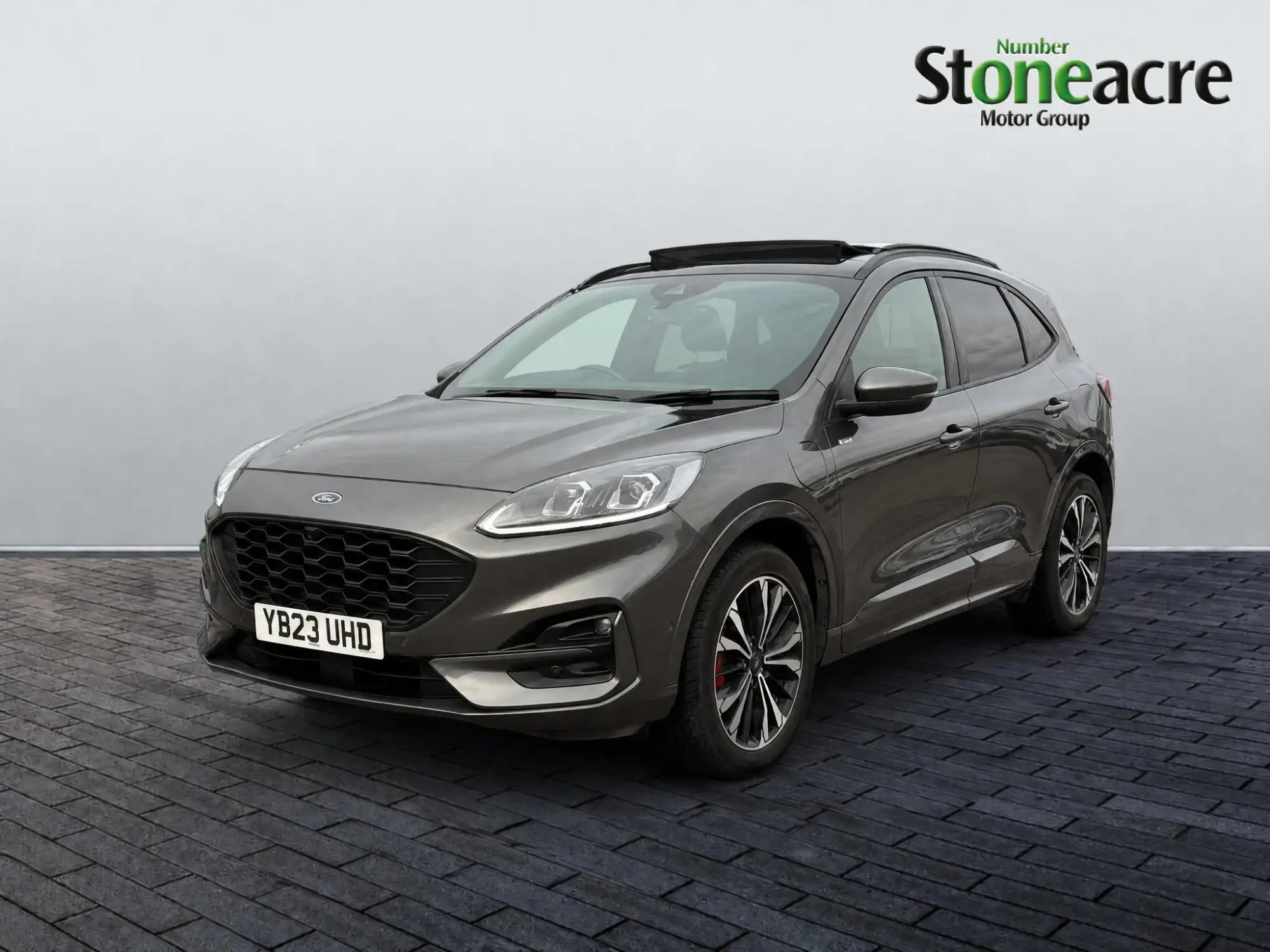 Ford Kuga Plug-In Hybrid Image 3 Ford Kuga Plug-In Hybrid Image 3