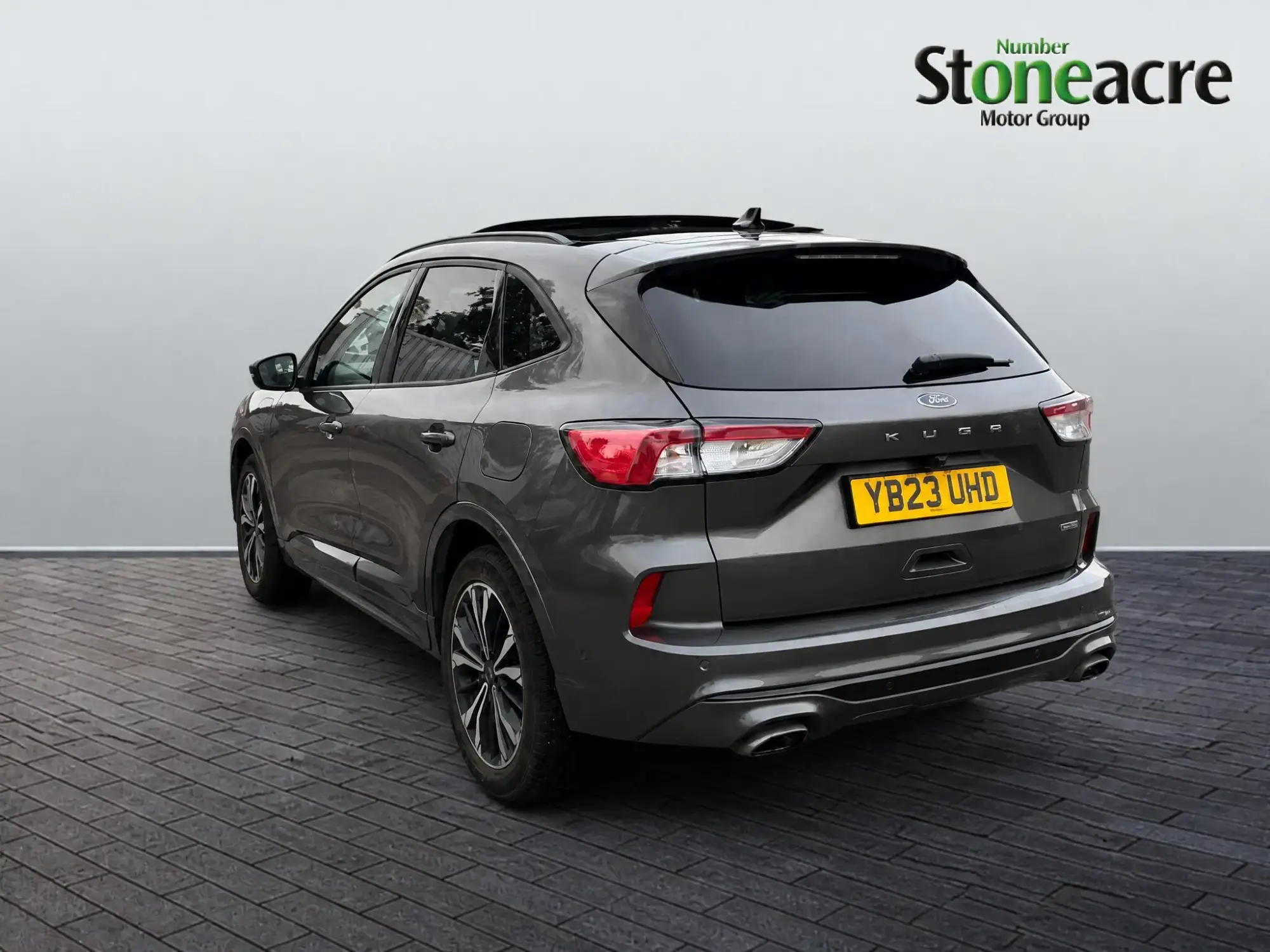 Ford Kuga Plug-In Hybrid Image 4 Ford Kuga Plug-In Hybrid Image 4