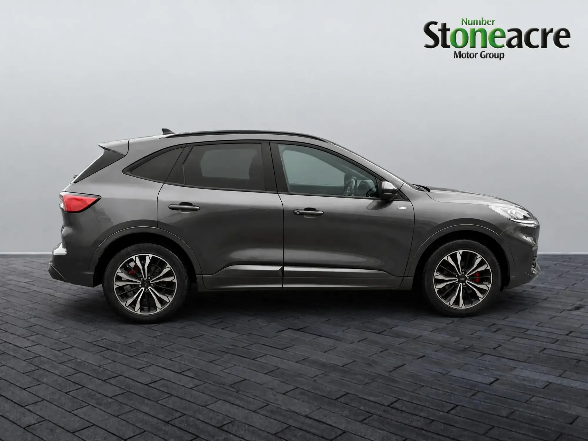 Ford Kuga Plug-In Hybrid Image 7 Ford Kuga Plug-In Hybrid Image 7