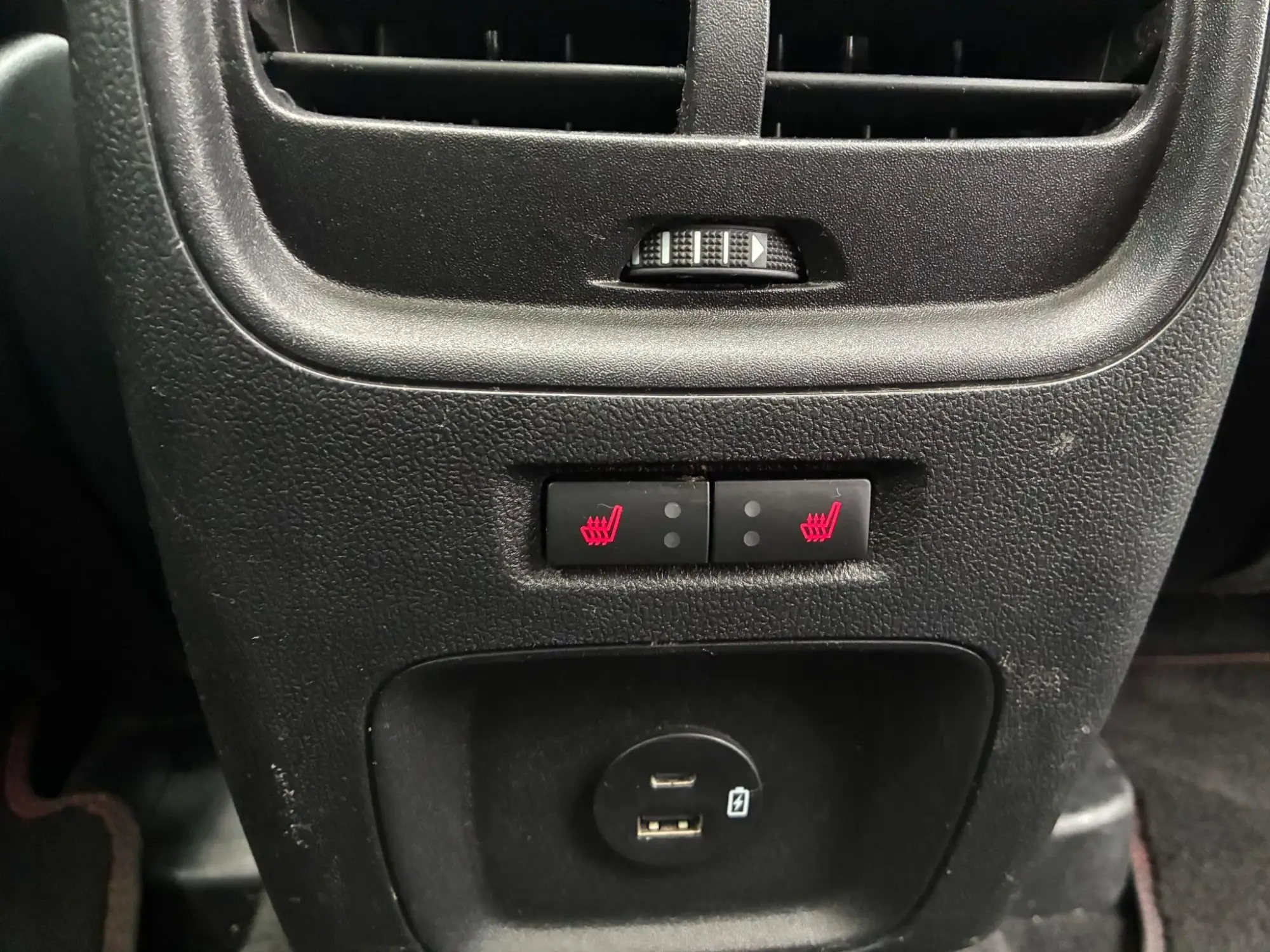 Ford Kuga Plug-In Hybrid Image 30 Ford Kuga Plug-In Hybrid Image 30