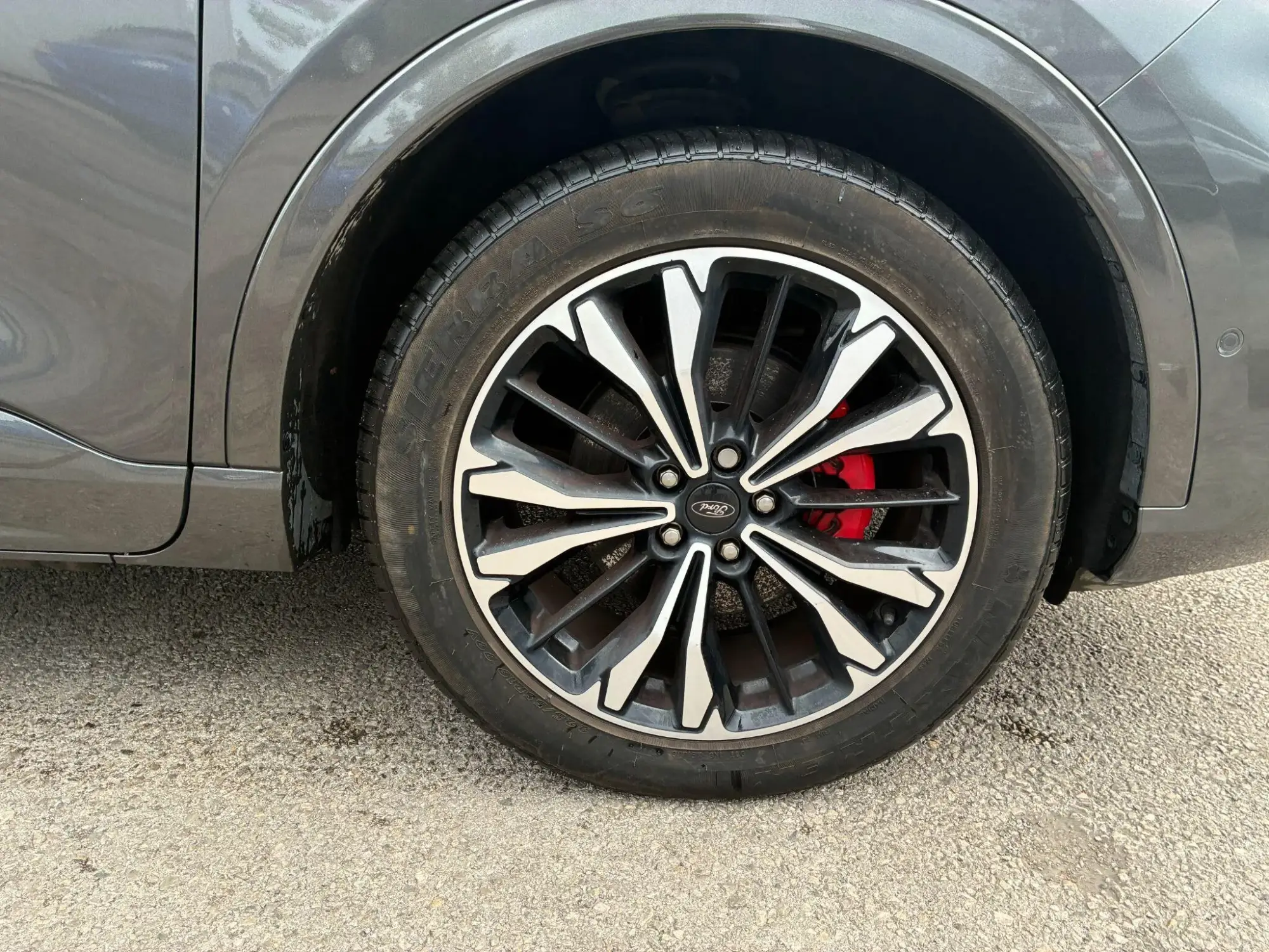 Ford Kuga Plug-In Hybrid Image 9 Ford Kuga Plug-In Hybrid Image 9