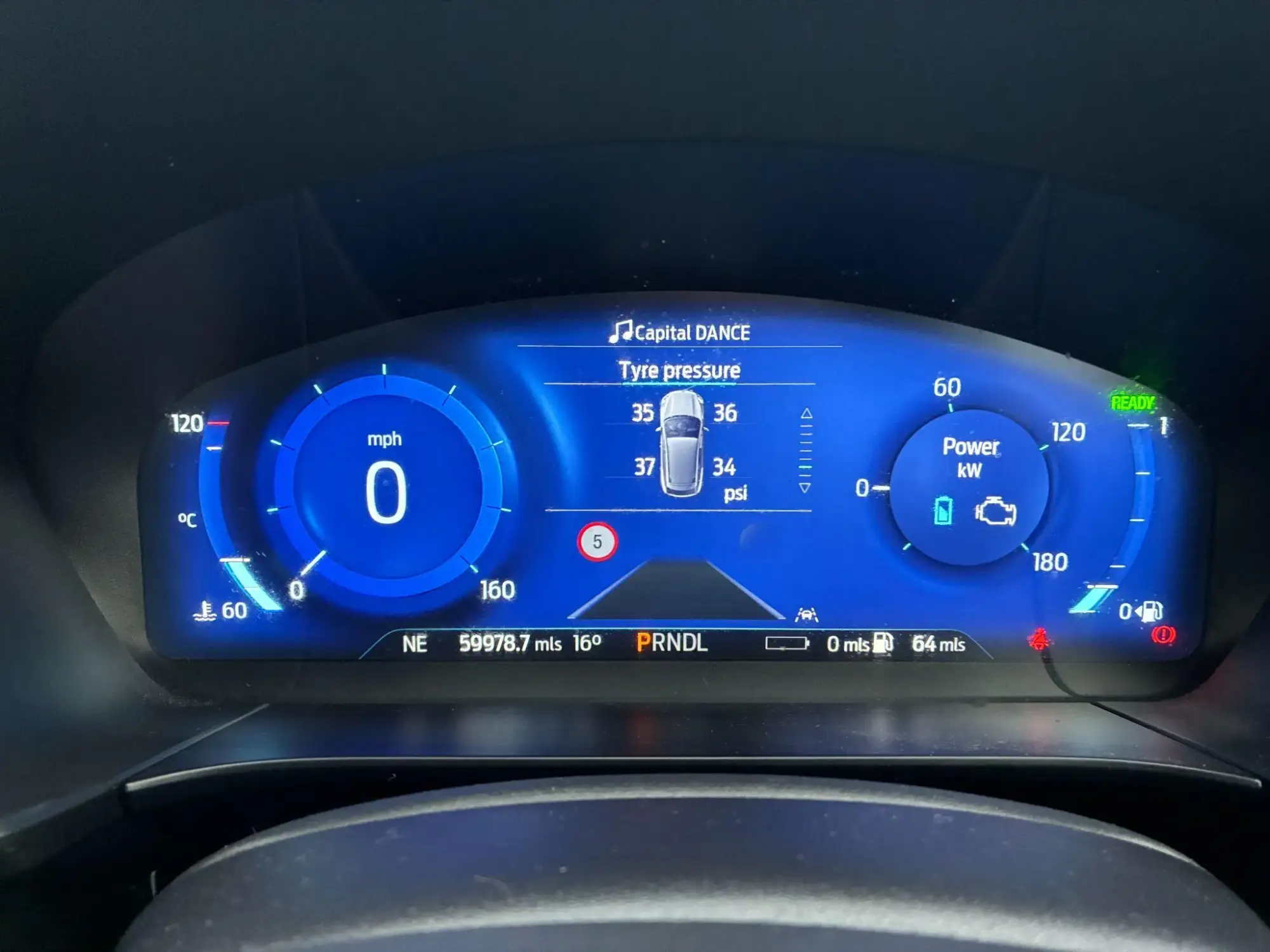 Ford Kuga Plug-In Hybrid Image 15 Ford Kuga Plug-In Hybrid Image 15
