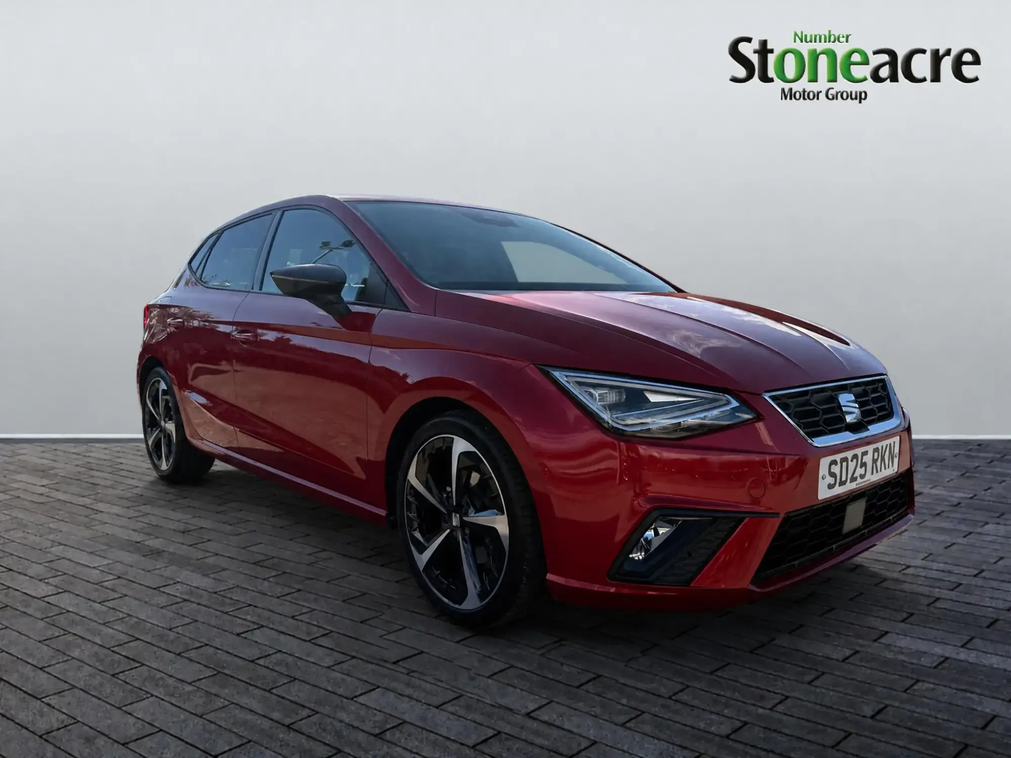 SEAT Ibiza 1.0 TSI FR Sport DSG Euro 6 (s/s) 5dr SD25RKN Image 1 SEAT Ibiza 1.0 TSI FR Sport DSG Euro 6 (s/s) 5dr SD25RKN Image 1
