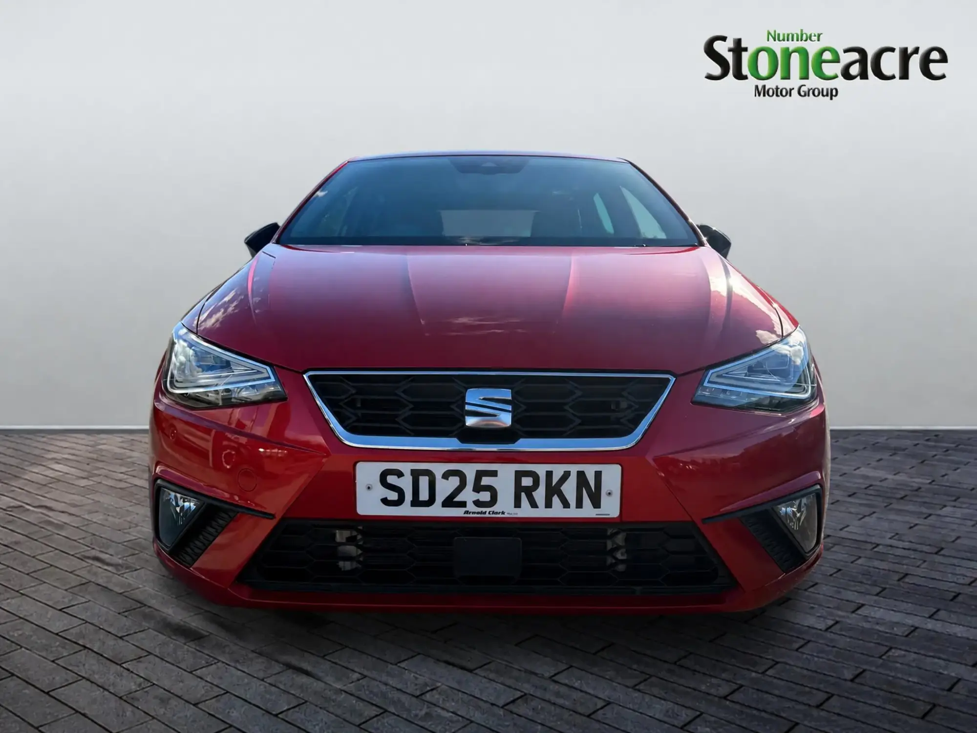 SEAT Ibiza 1.0 TSI FR Sport DSG Euro 6 (s/s) 5dr SD25RKN Image 2 SEAT Ibiza 1.0 TSI FR Sport DSG Euro 6 (s/s) 5dr SD25RKN Image 2