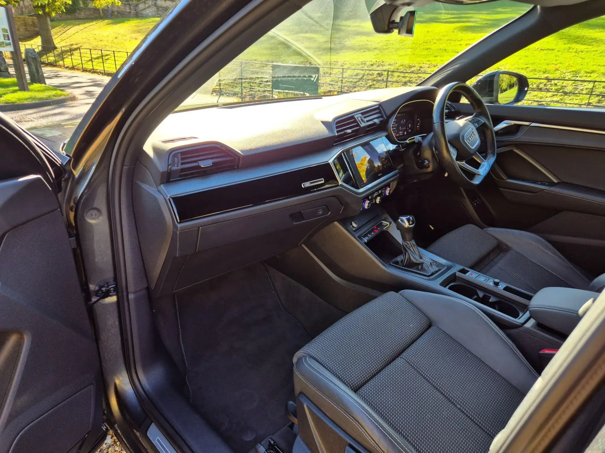 Audi Q3 Image 14