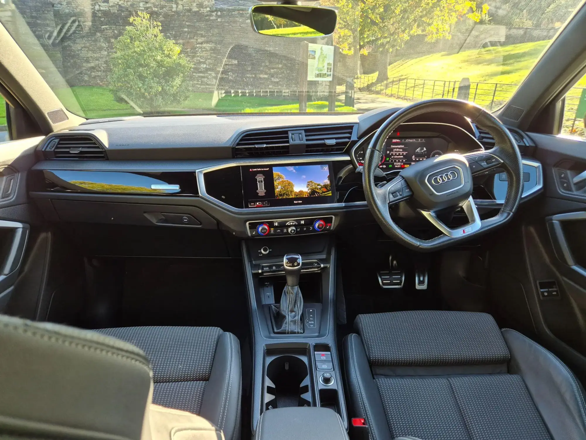 Audi Q3 Image 15