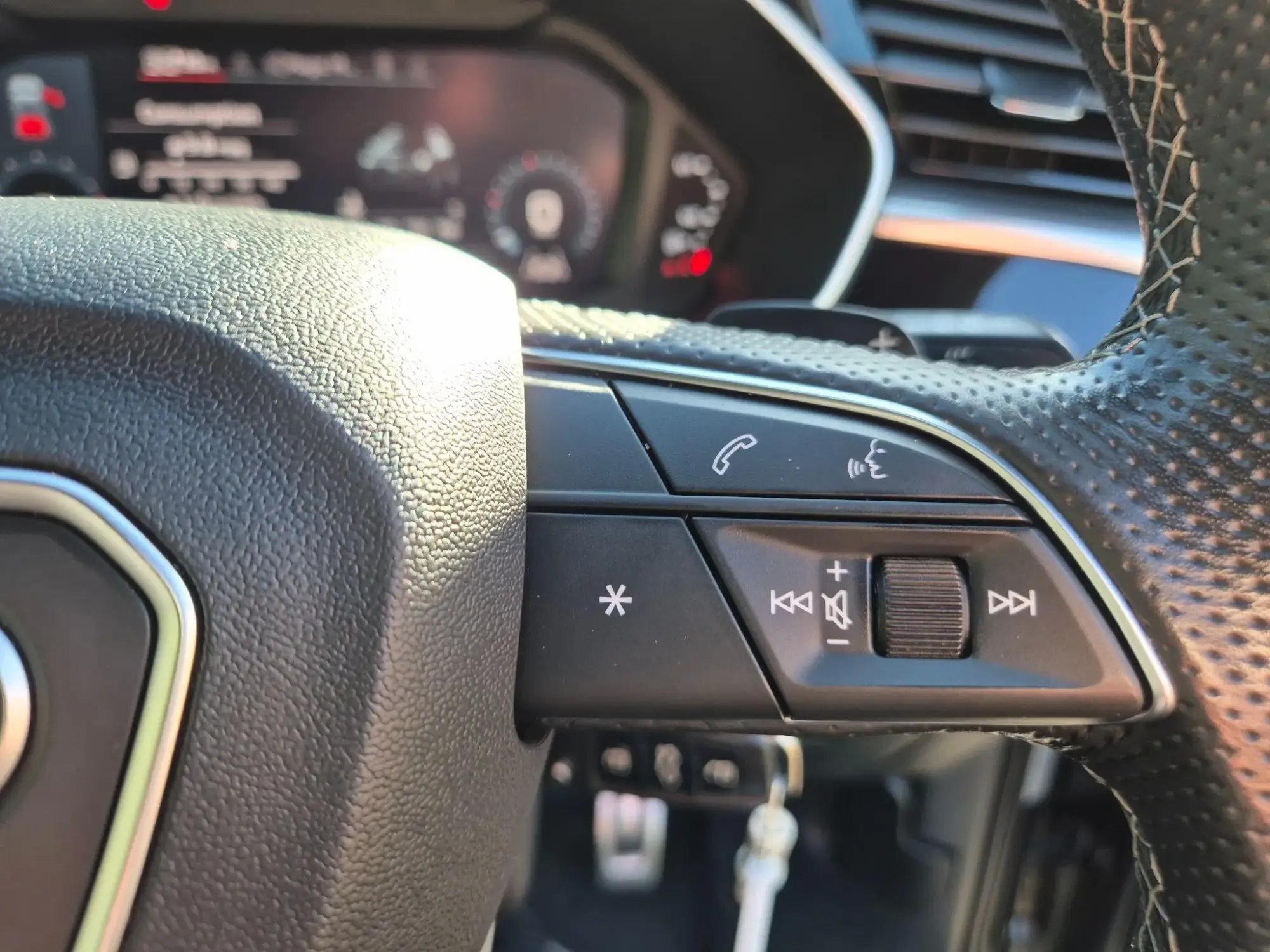 Audi Q3 Image 21