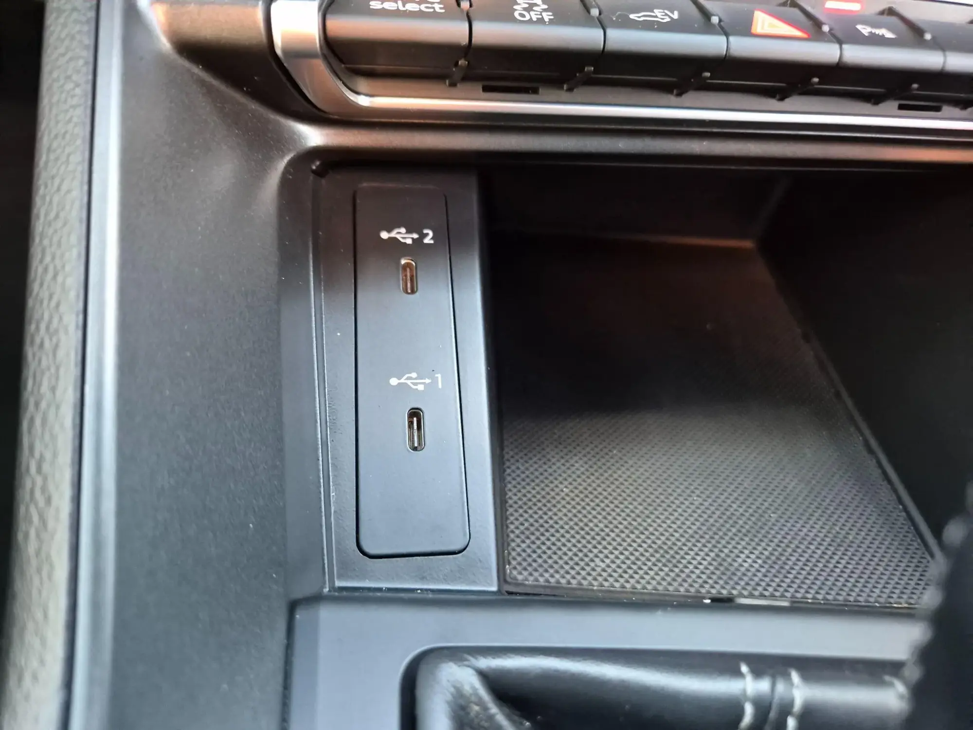 Audi Q3 Image 25