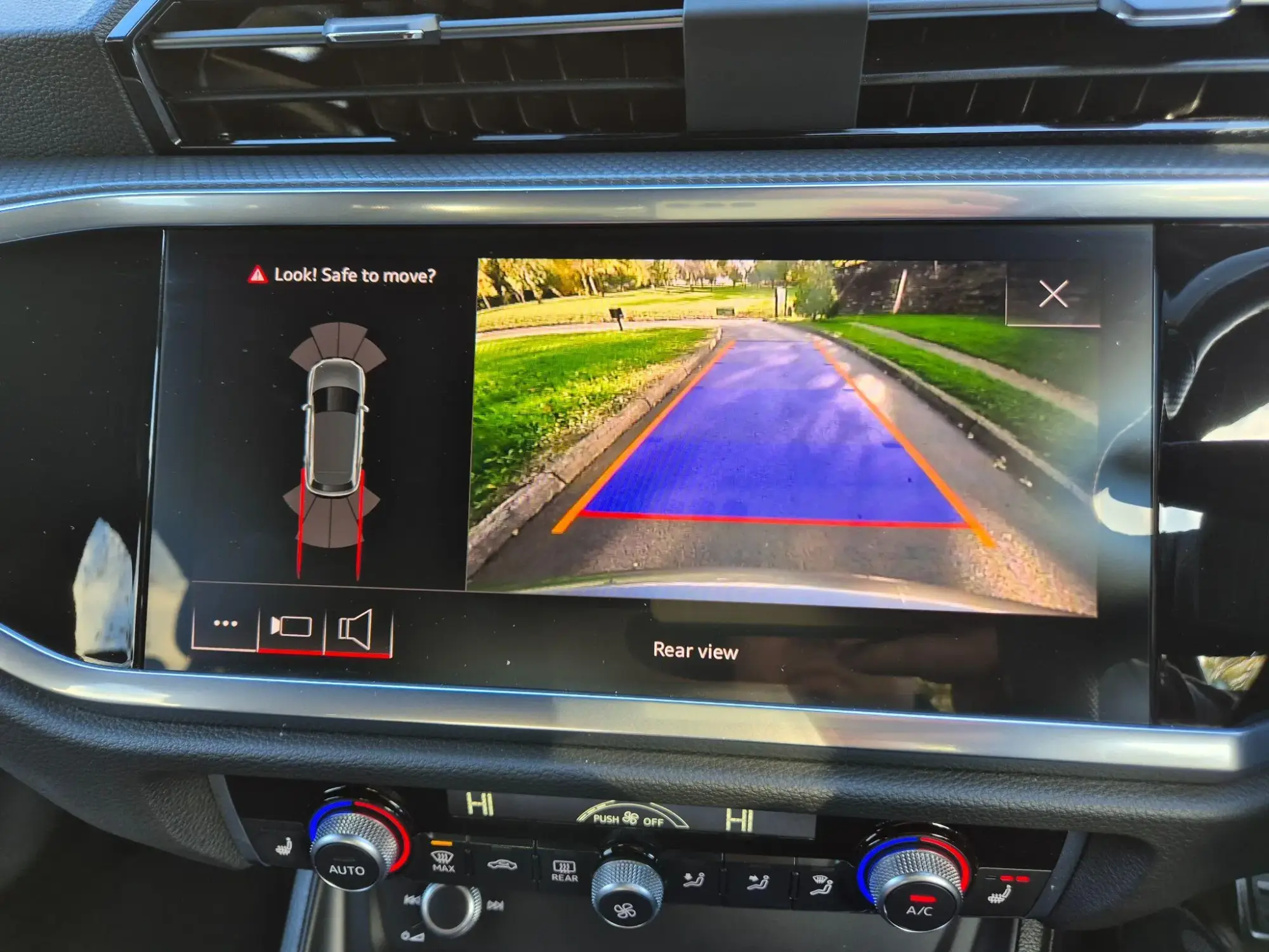 Audi Q3 Image 31
