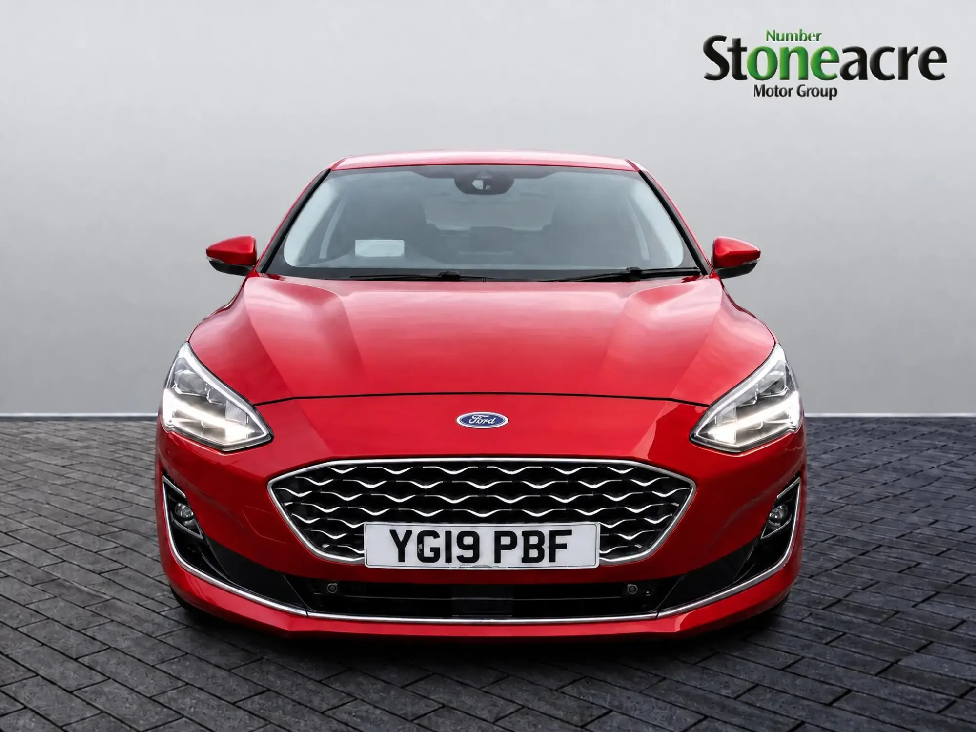 Ford Focus 1.5T EcoBoost Vignale Auto Euro 6 (s/s) 5dr YG19PBF Image 2 Ford Focus 1.5T EcoBoost Vignale Auto Euro 6 (s/s) 5dr YG19PBF Image 2