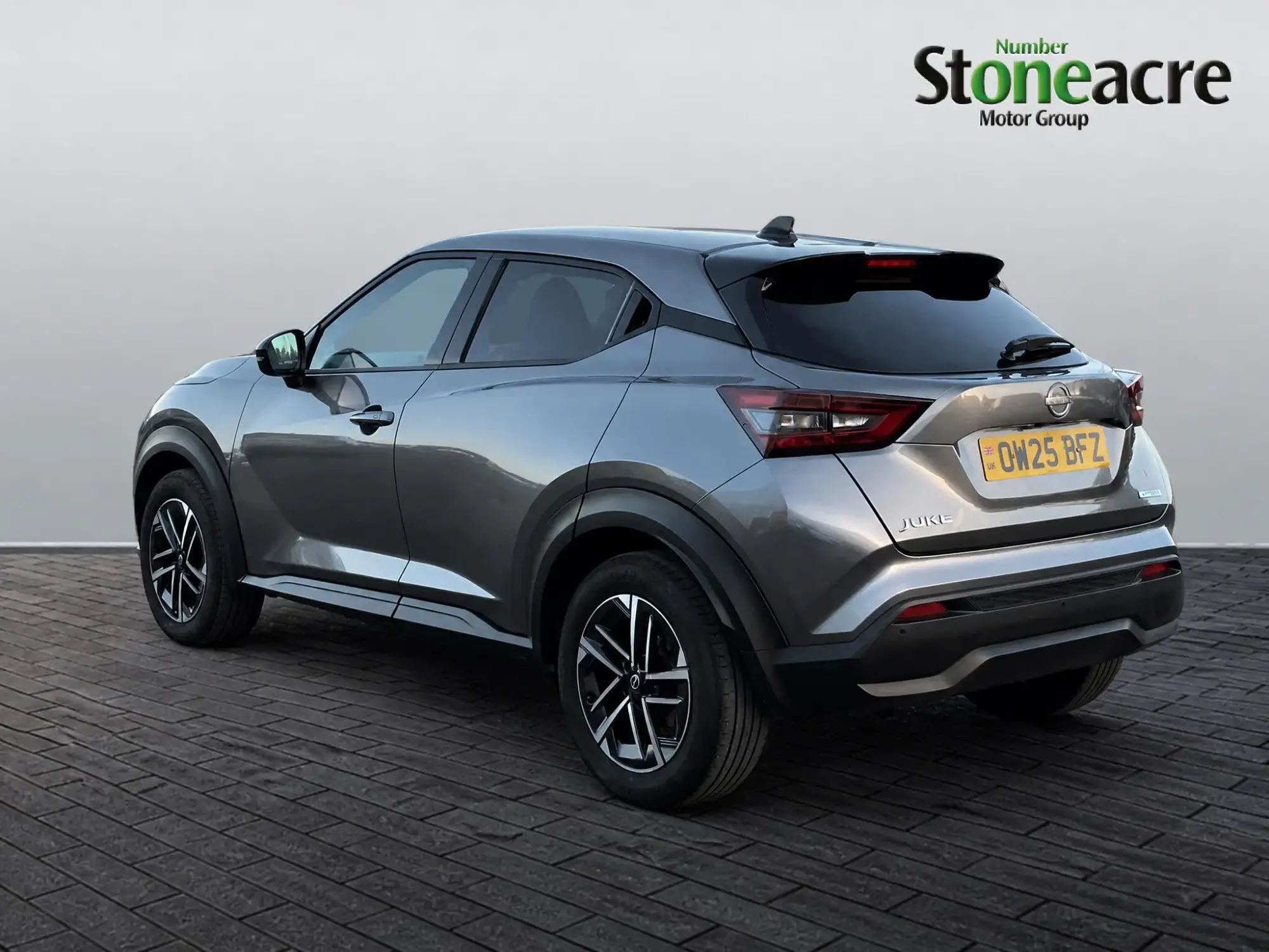 Nissan Juke Hybrid 1.6 N-Connecta Auto Euro 6 5dr OW25BFZ Image 3