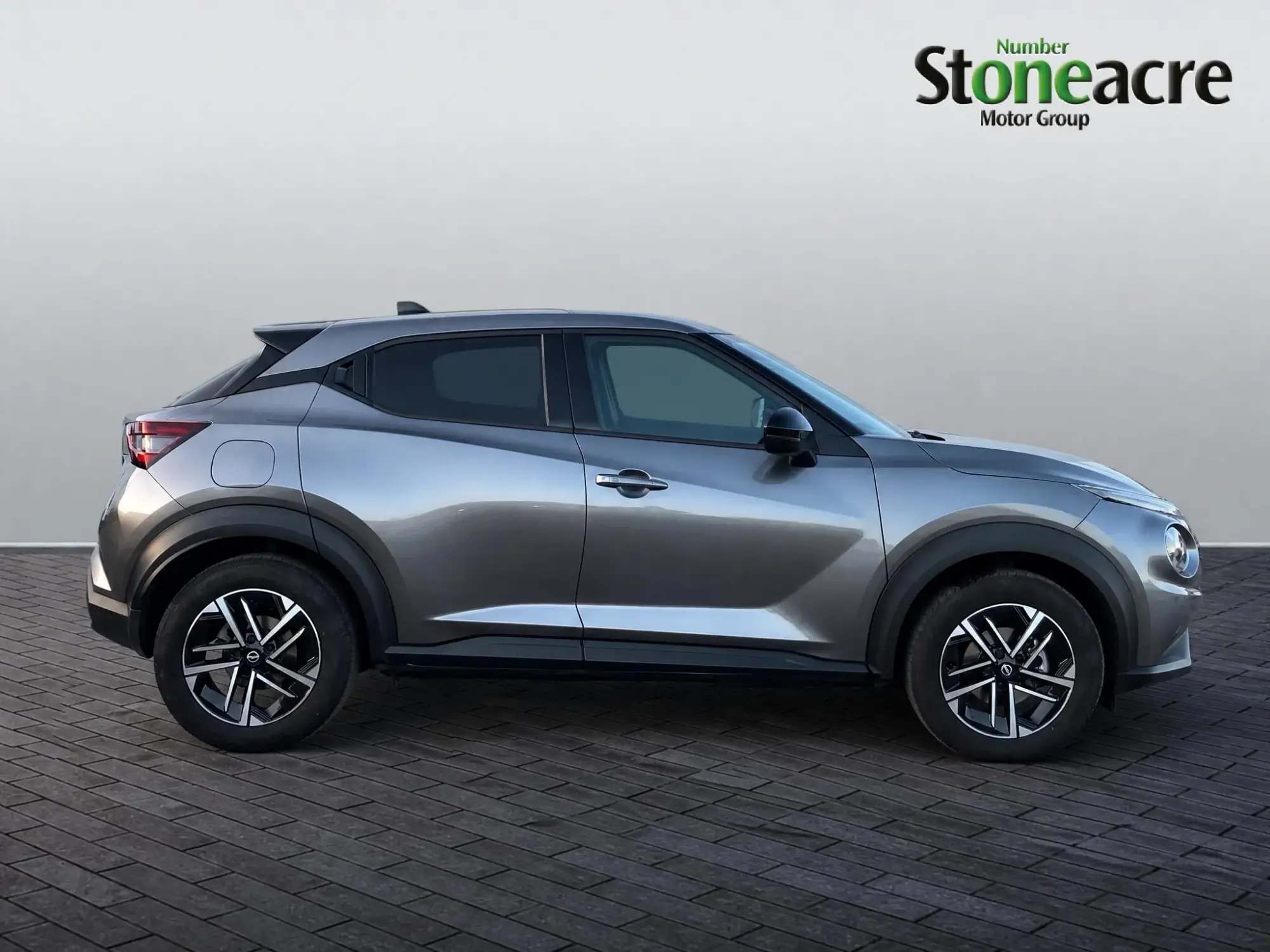 Nissan Juke Hybrid Image 5 Nissan Juke Hybrid Image 5