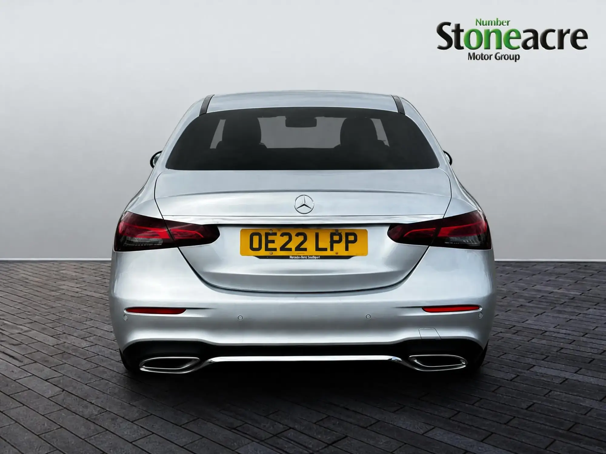 Mercedes-Benz E-Class Image 6