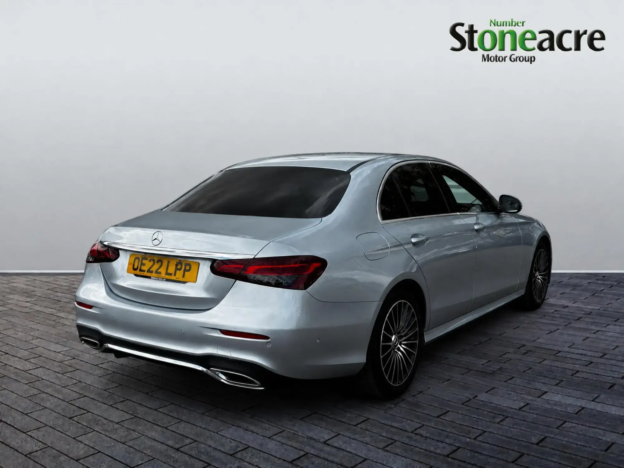 Mercedes-Benz E-Class Image 8