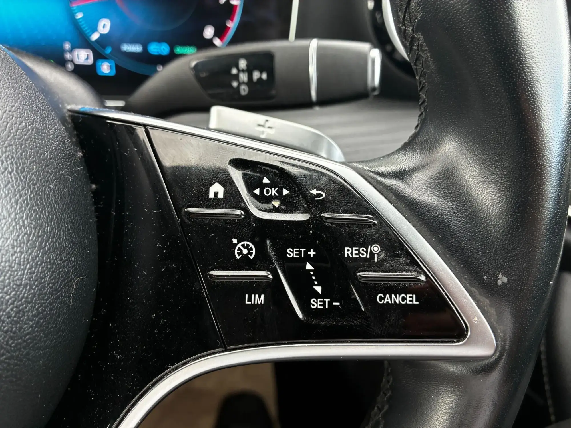 Mercedes-Benz E-Class Image 13