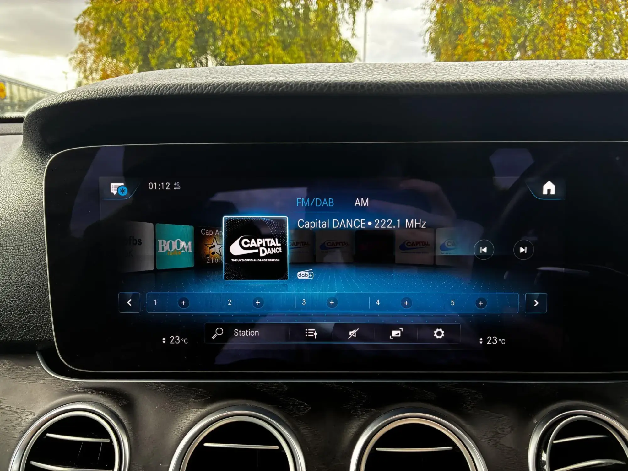 Mercedes-Benz E-Class Image 19