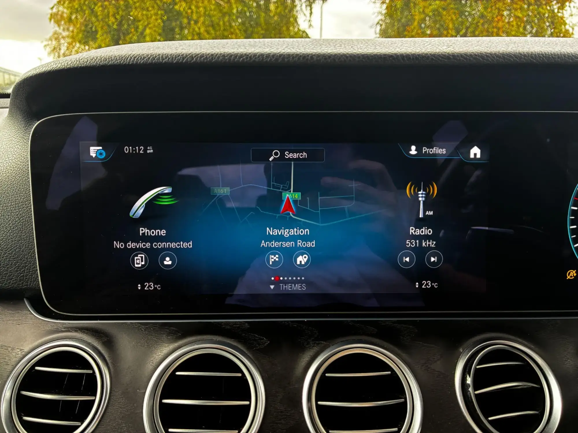 Mercedes-Benz E-Class Image 20