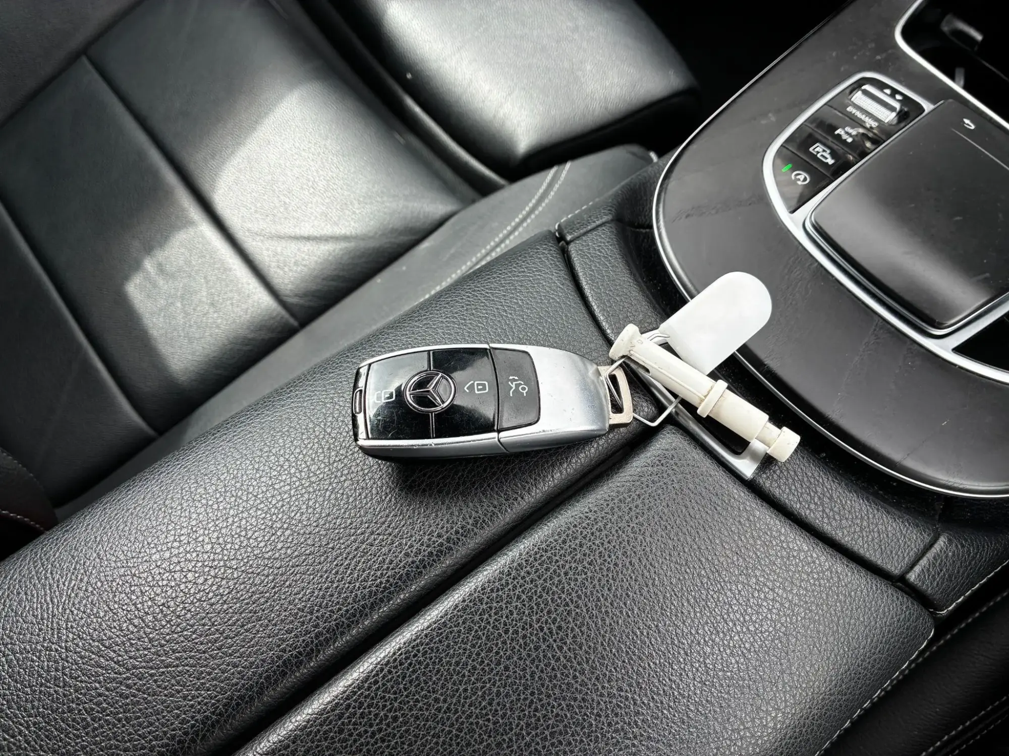 Mercedes-Benz E-Class Image 31