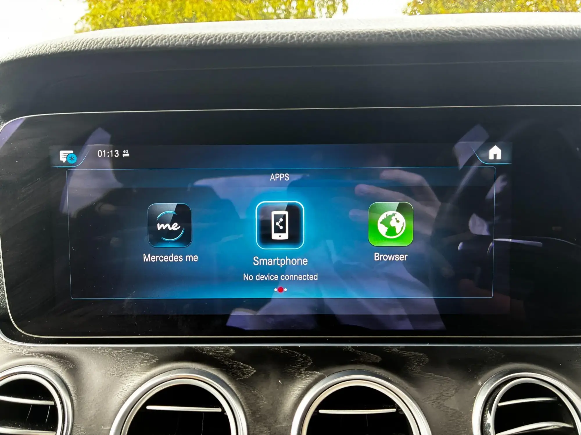 Mercedes-Benz E-Class Image 35